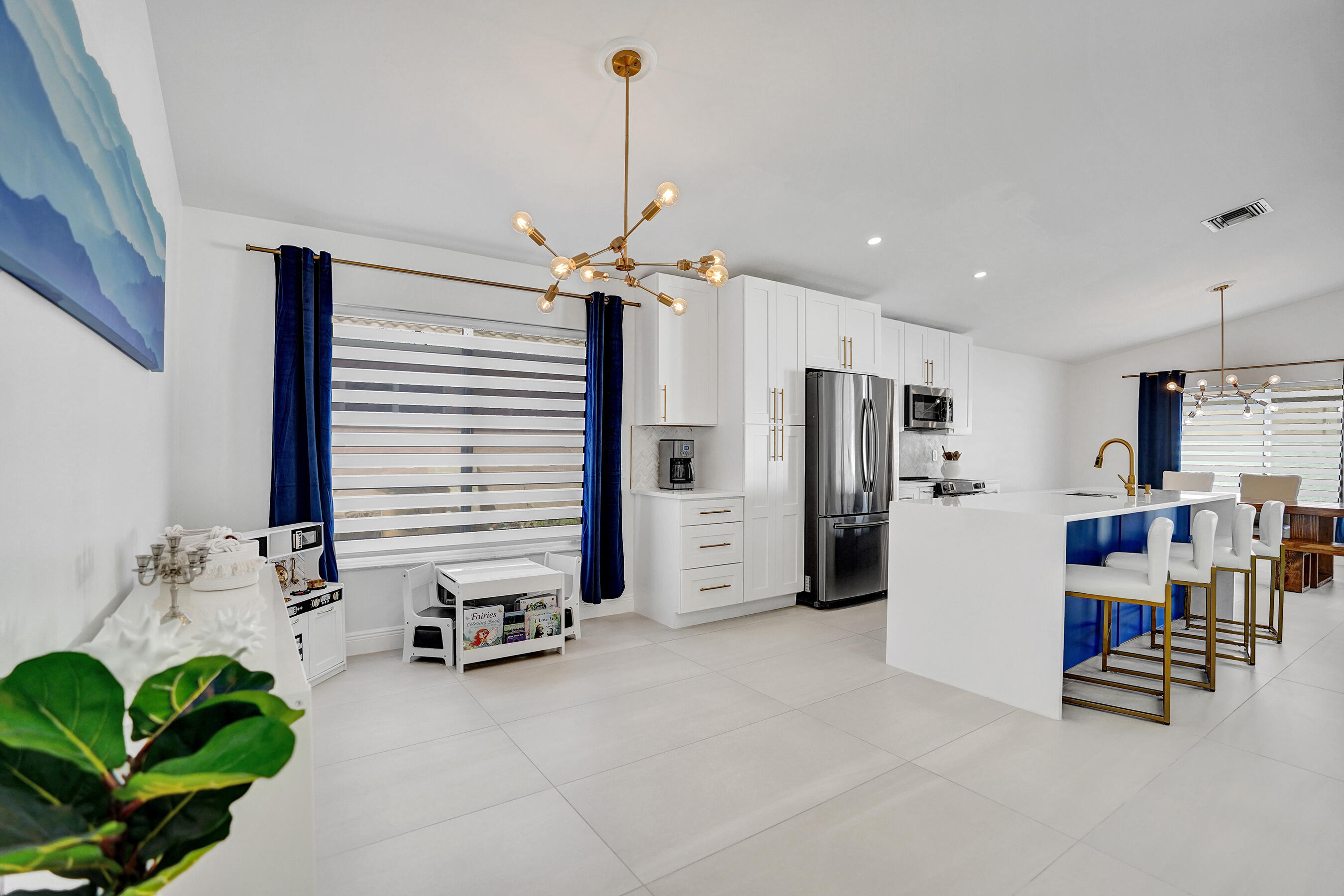 4571 NW 6th Street, Deerfield Beach