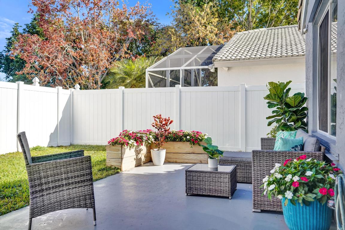 4571 NW 6th Street, Deerfield Beach