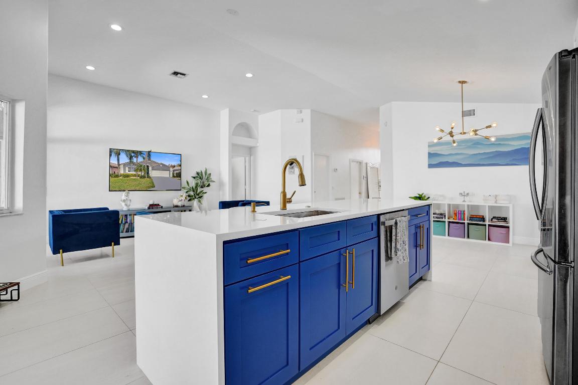 4571 NW 6th Street, Deerfield Beach