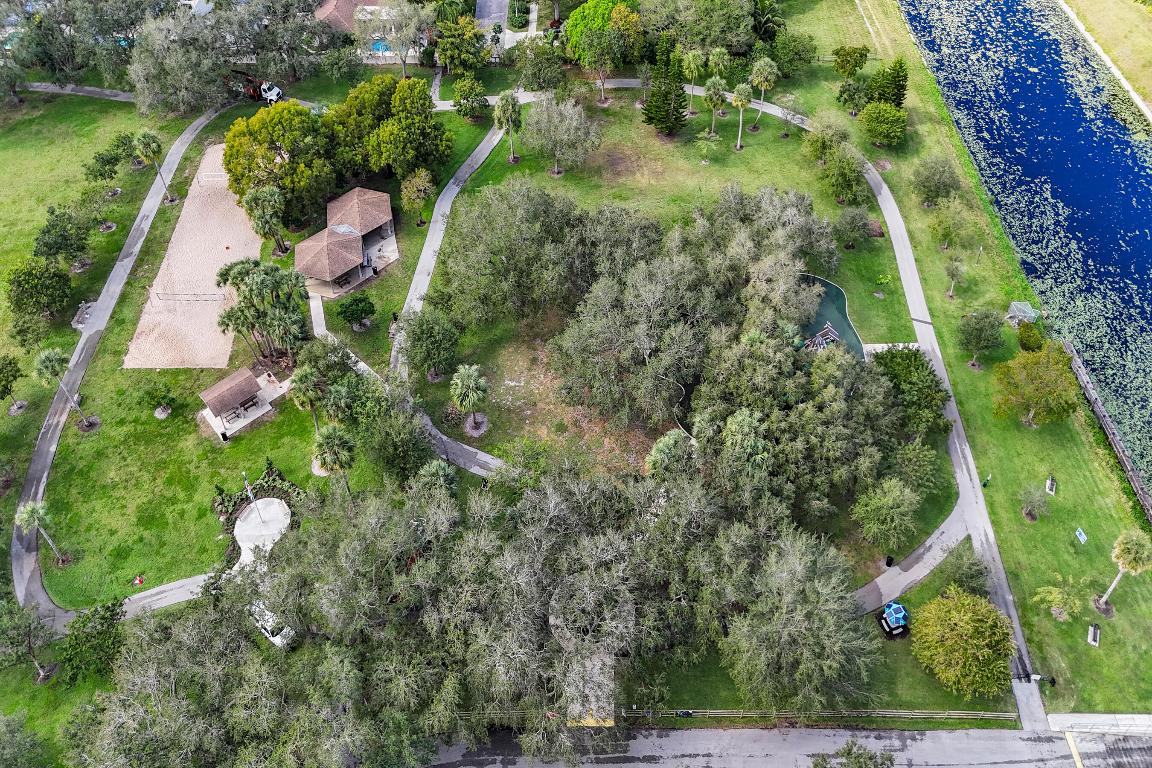 4571 NW 6th Street, Deerfield Beach