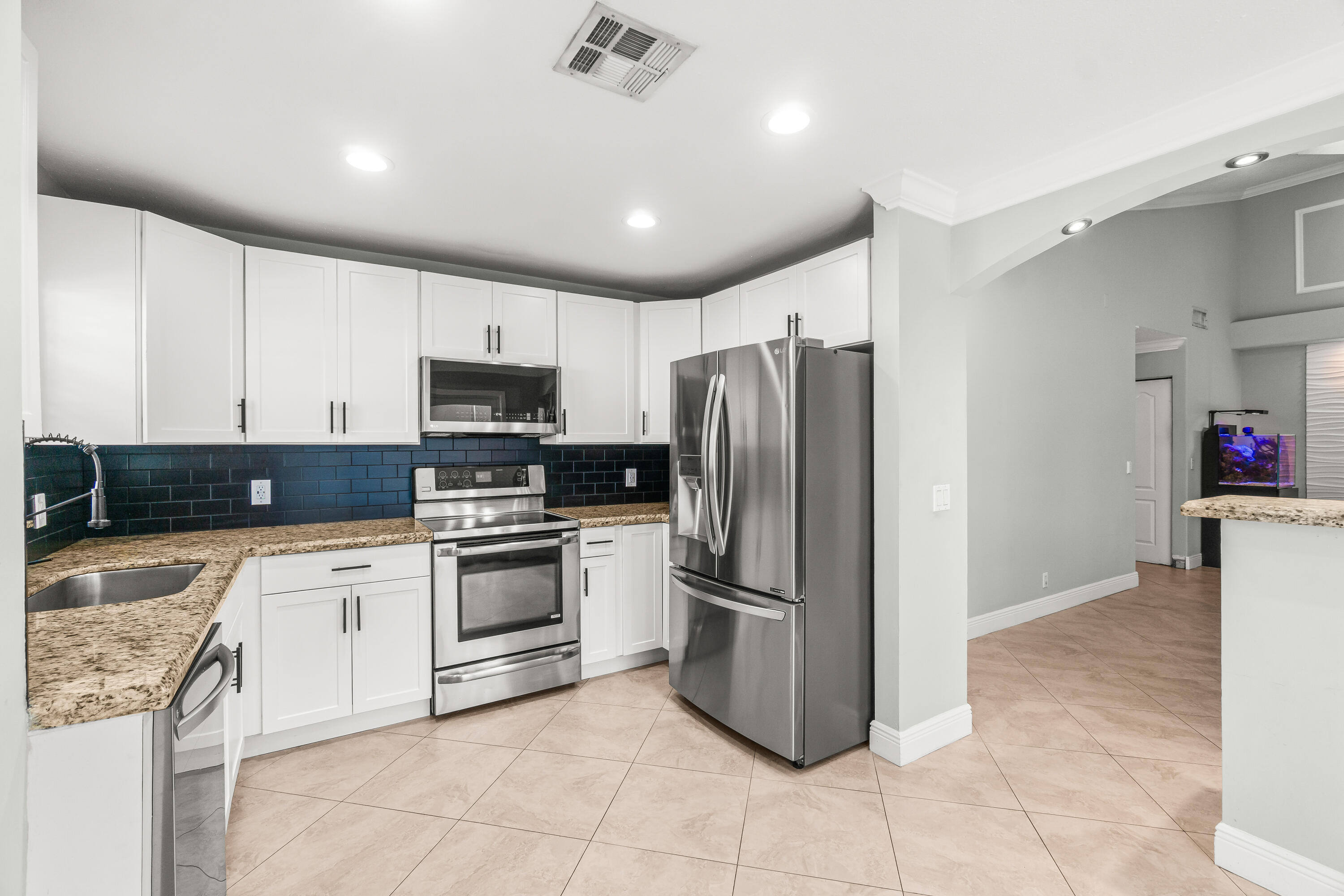 9388 Boca Gardens Parkway B, Boca Raton Unit: B