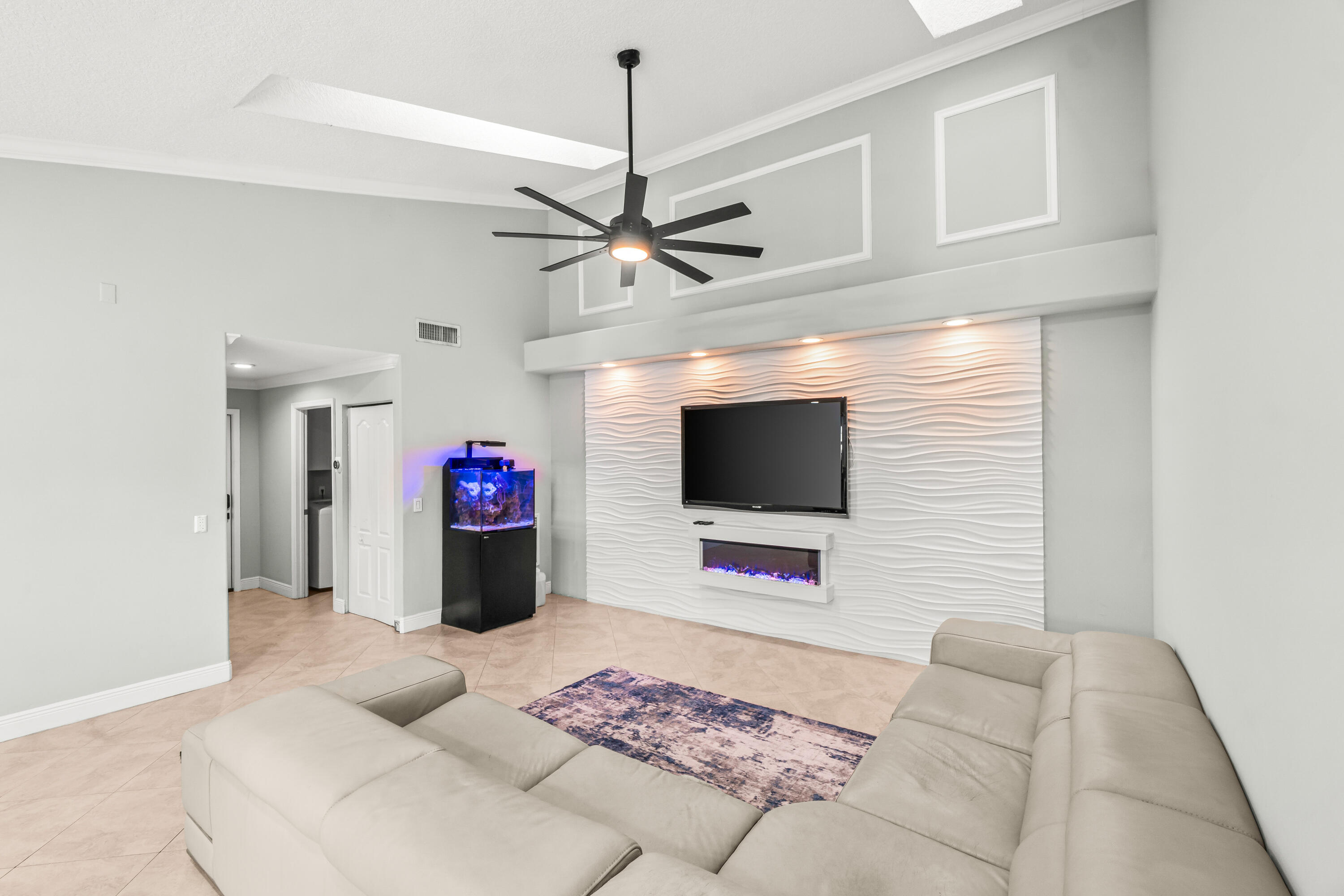 9388 Boca Gardens Parkway B, Boca Raton Unit: B