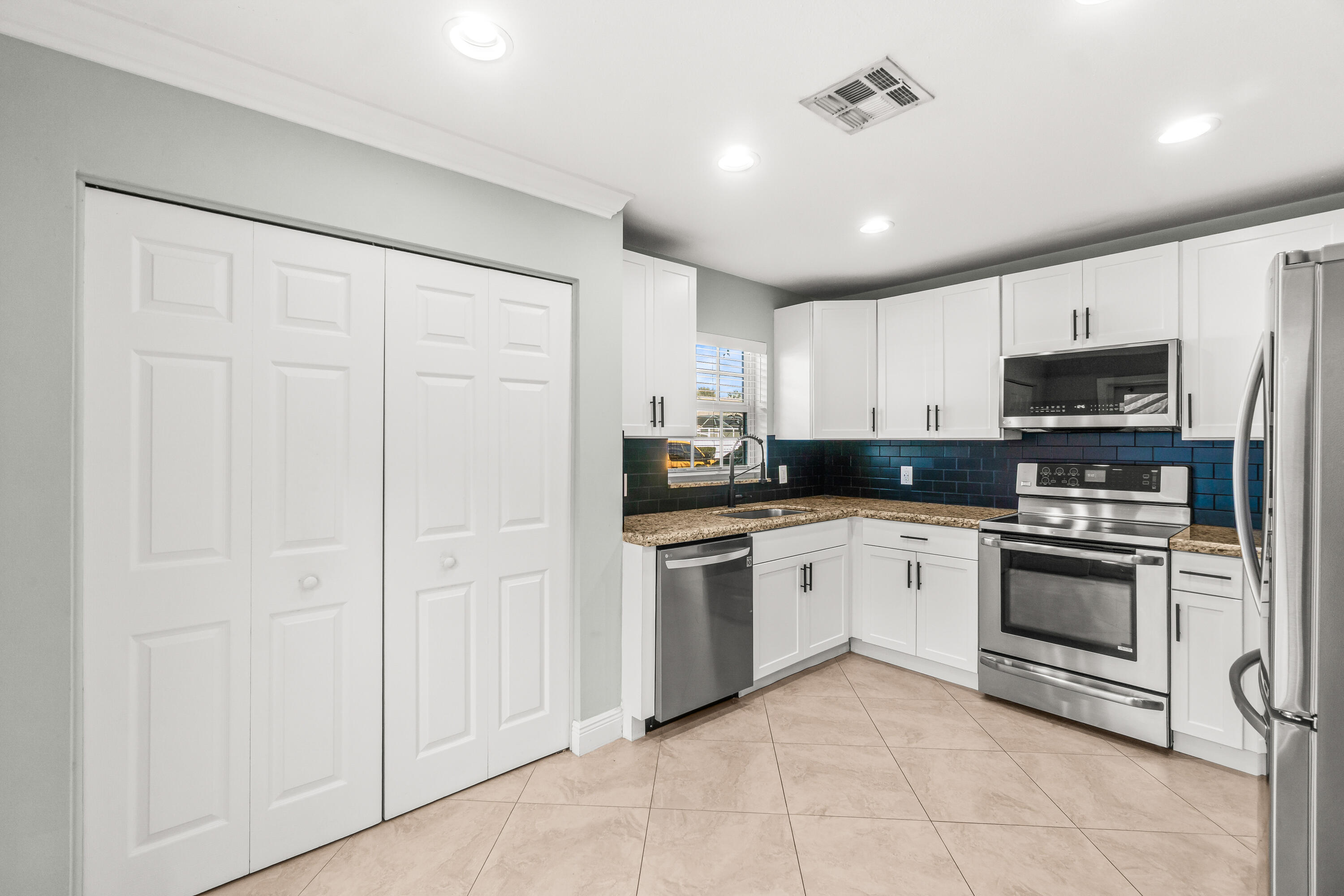 9388 Boca Gardens Parkway B, Boca Raton Unit: B