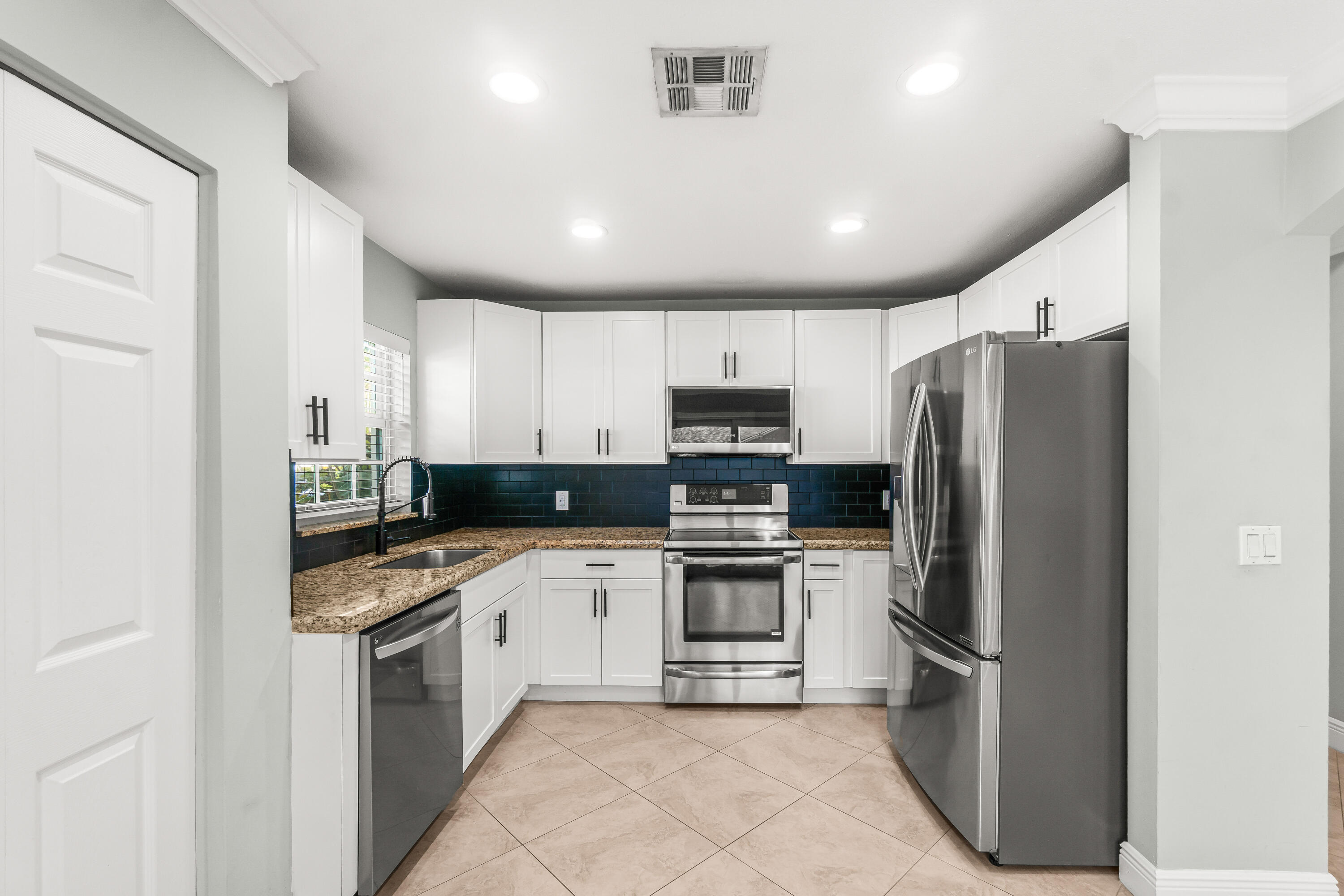 9388 Boca Gardens Parkway B, Boca Raton Unit: B