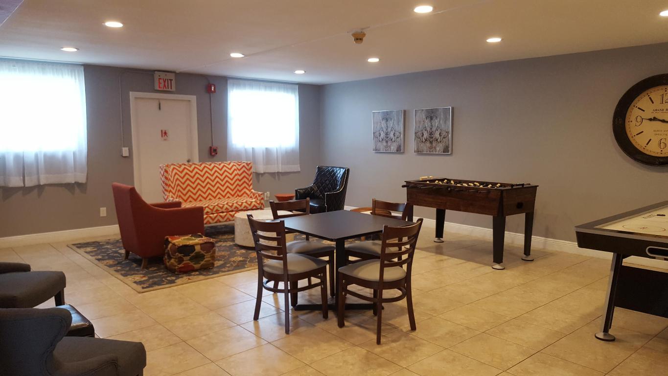 421 NE 1st Street 211, Hallandale Beach Unit: 211