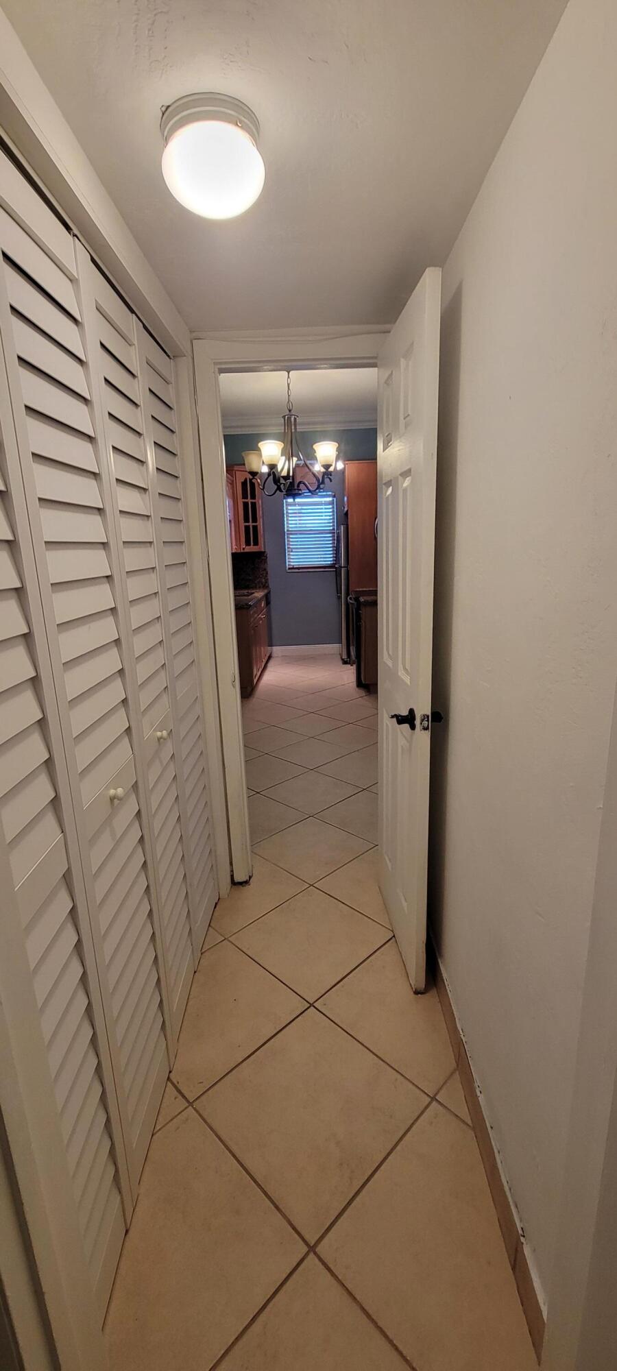 421 NE 1st Street 211, Hallandale Beach Unit: 211