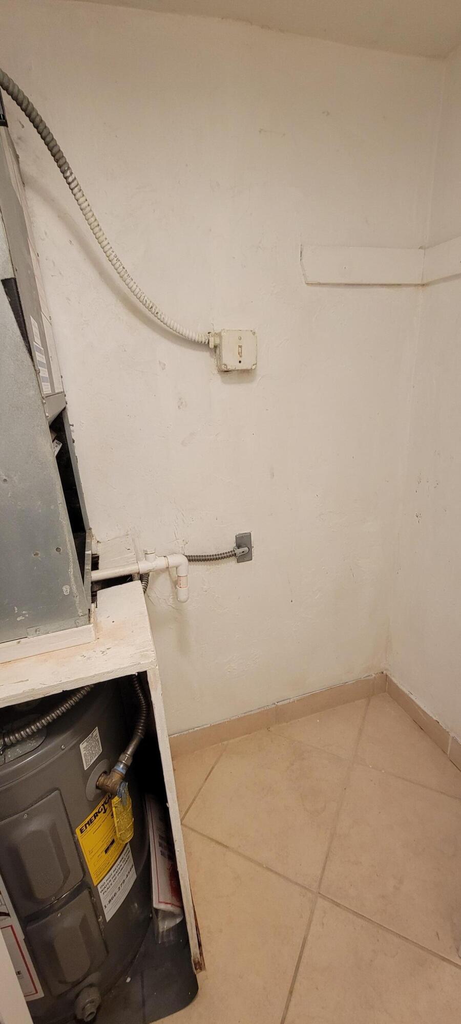 421 NE 1st Street 211, Hallandale Beach Unit: 211