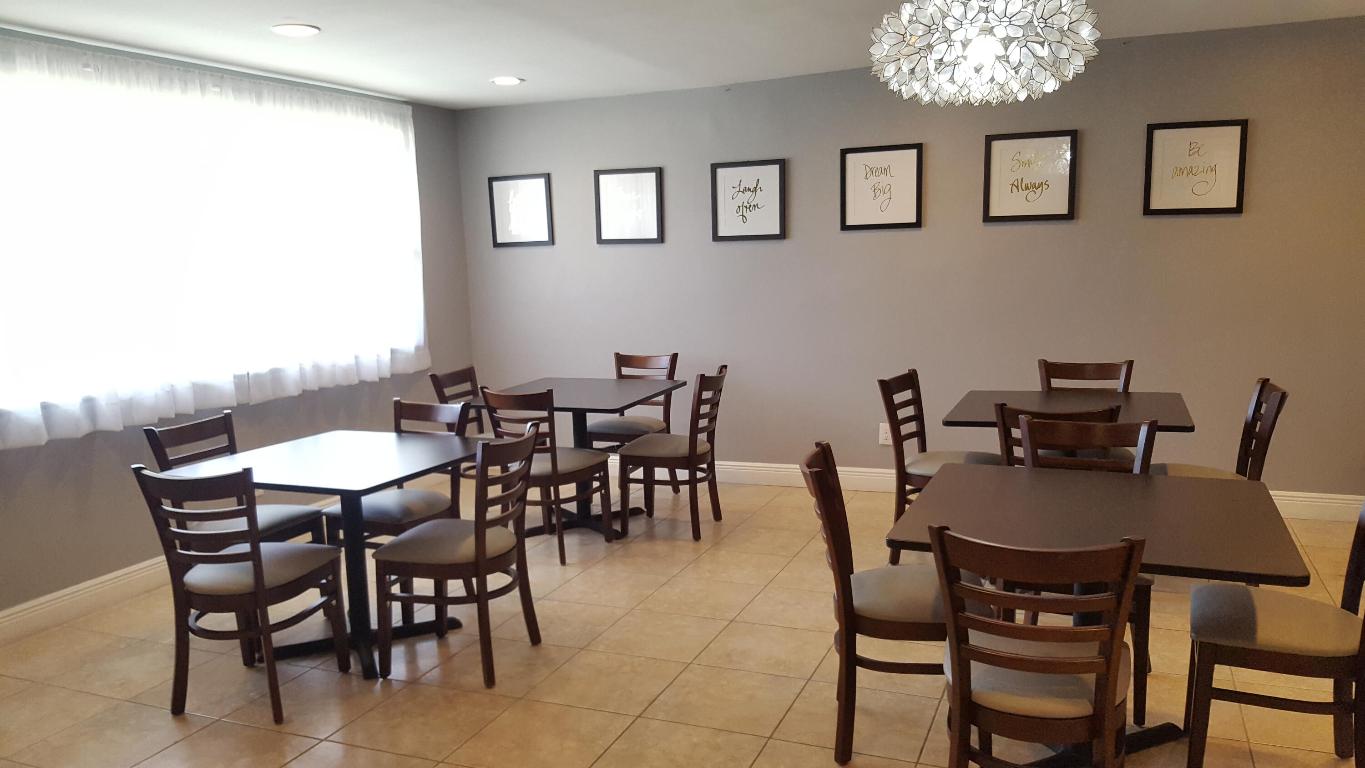 421 NE 1st Street 211, Hallandale Beach Unit: 211