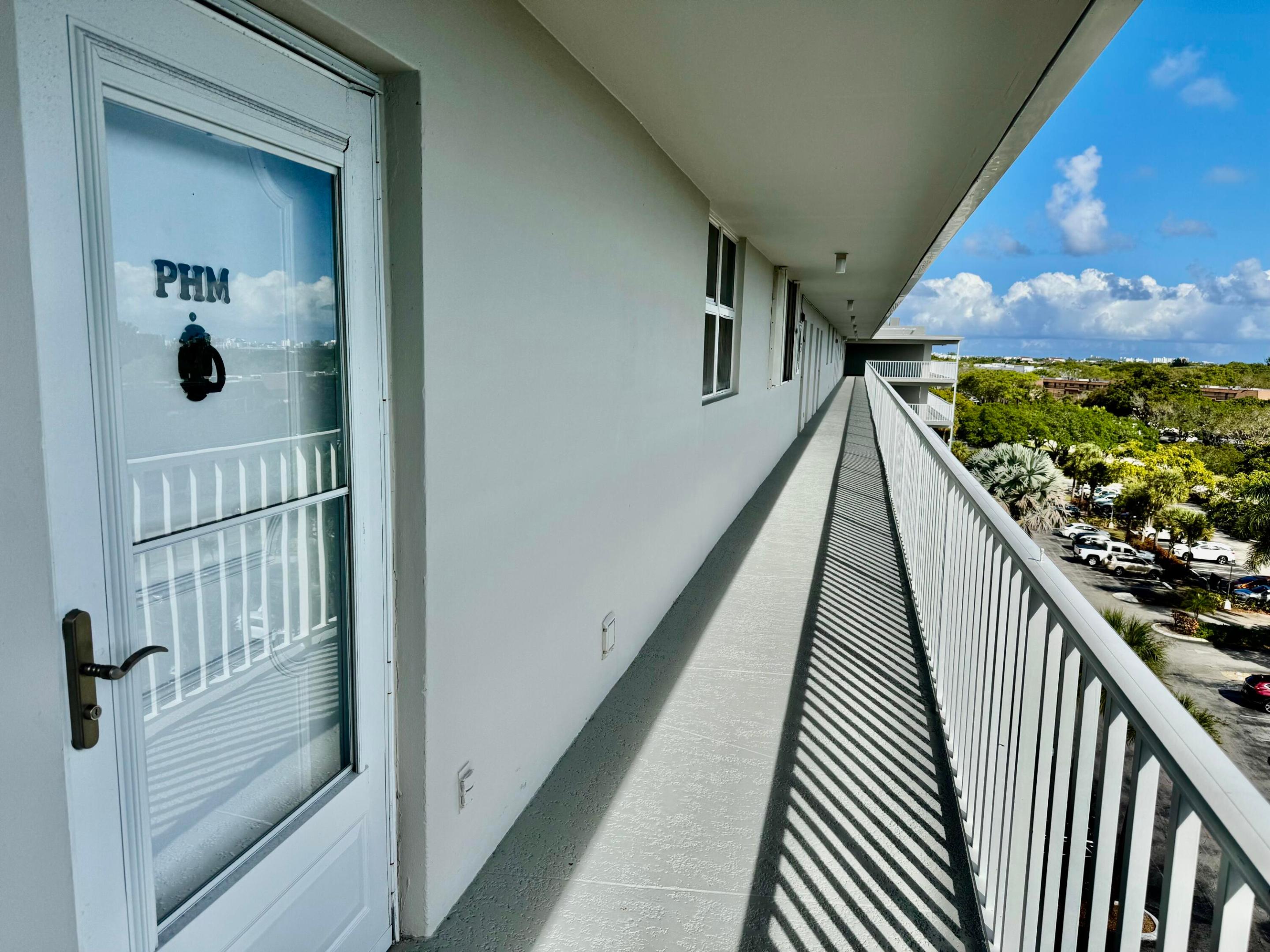 6161 NW 2nd Avenue Ph-M, Boca Raton Unit: Ph-M