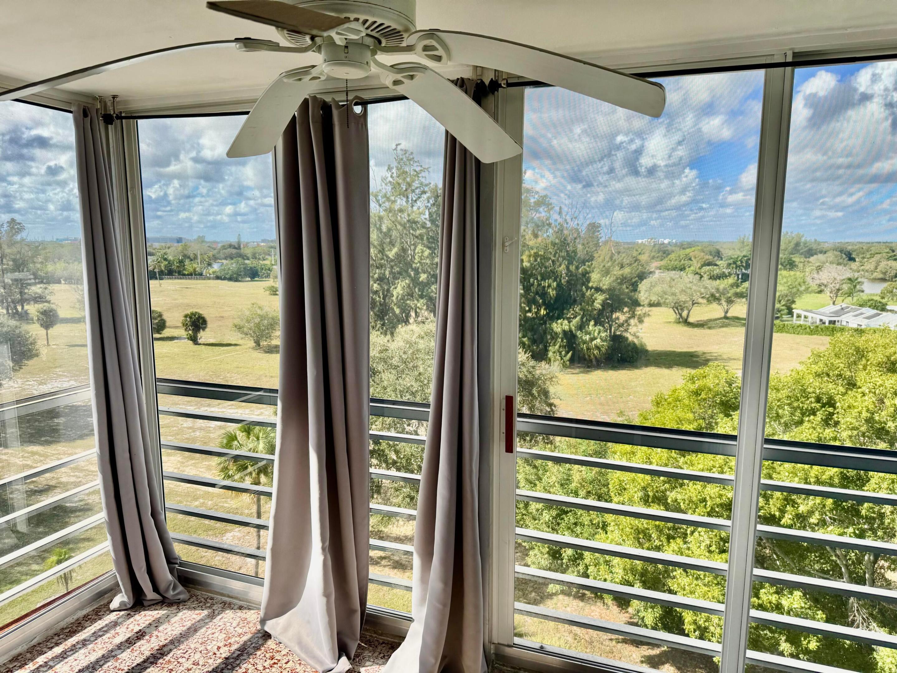 6161 NW 2nd Avenue Ph-M, Boca Raton Unit: Ph-M