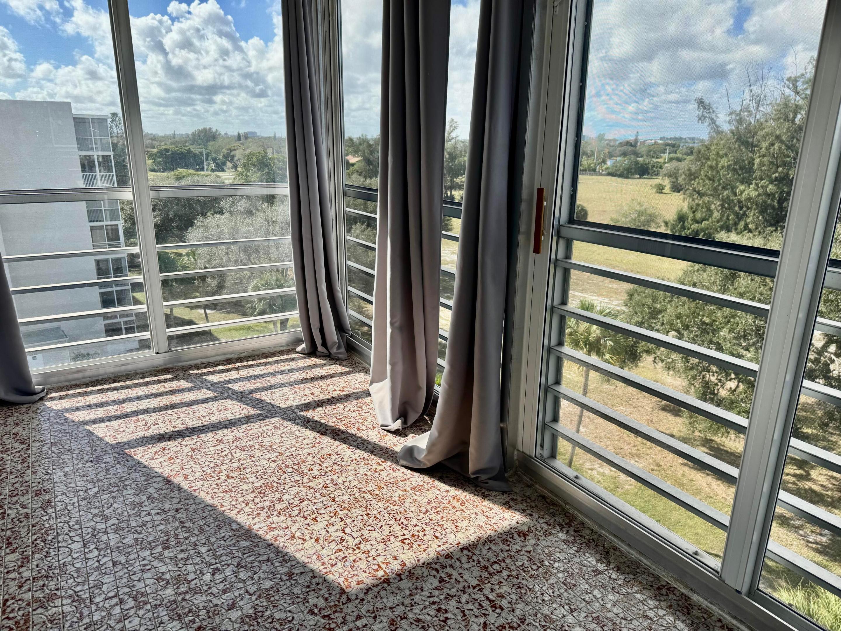 6161 NW 2nd Avenue Ph-M, Boca Raton Unit: Ph-M