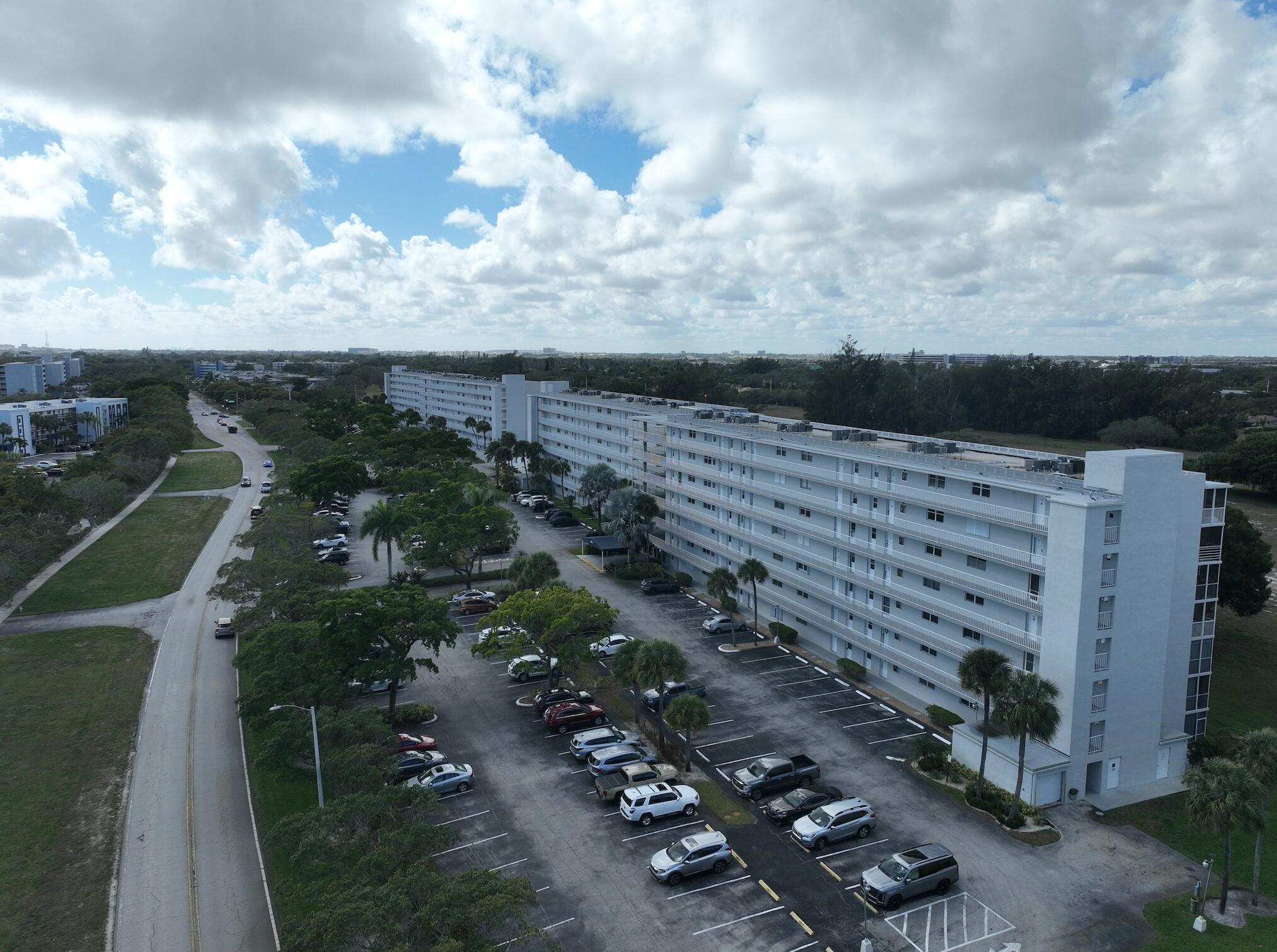 6161 NW 2nd Avenue Ph-M, Boca Raton Unit: Ph-M