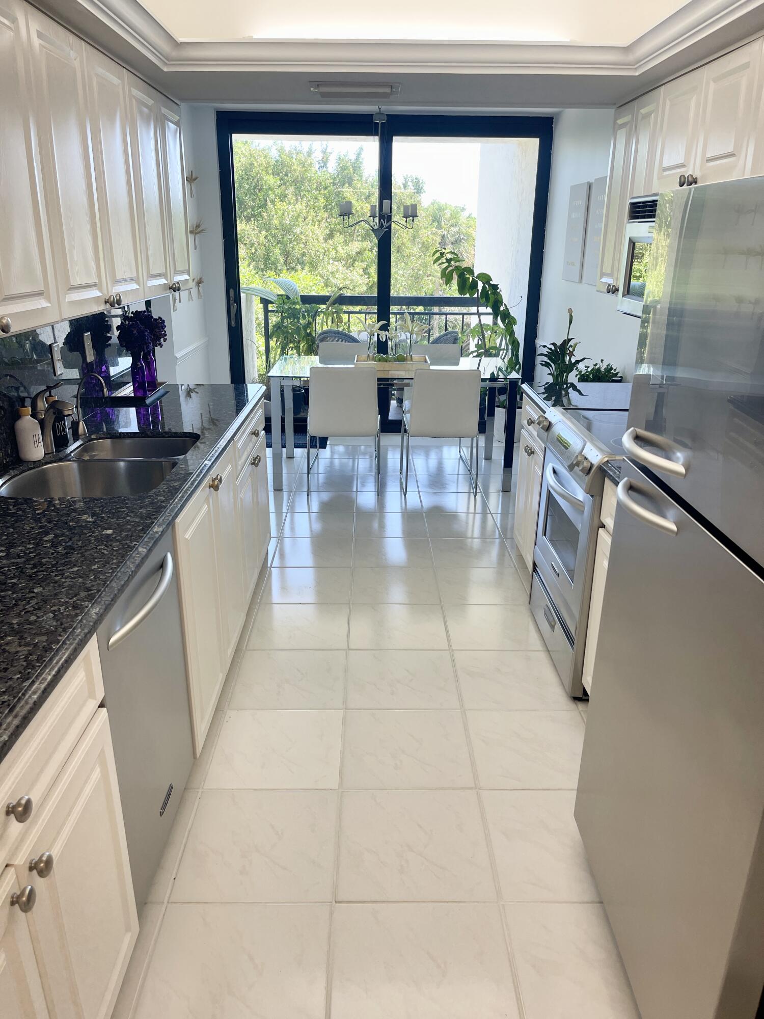 2001 N Ocean Boulevard 301, Boca Raton Unit: 301