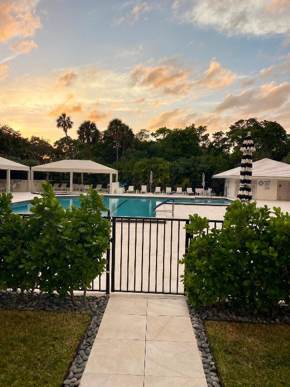 2001 N Ocean Boulevard 301, Boca Raton Unit: 301