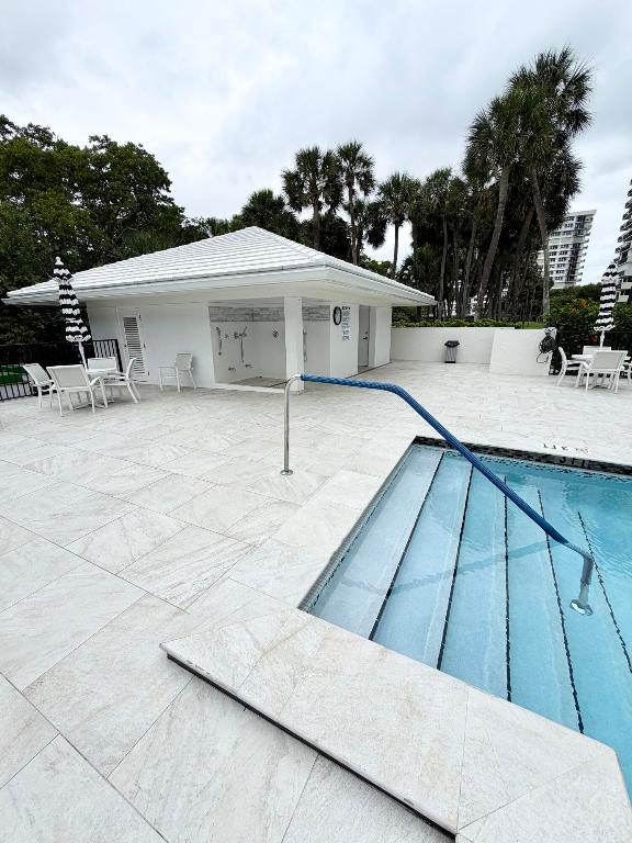 2001 N Ocean Boulevard 301, Boca Raton Unit: 301