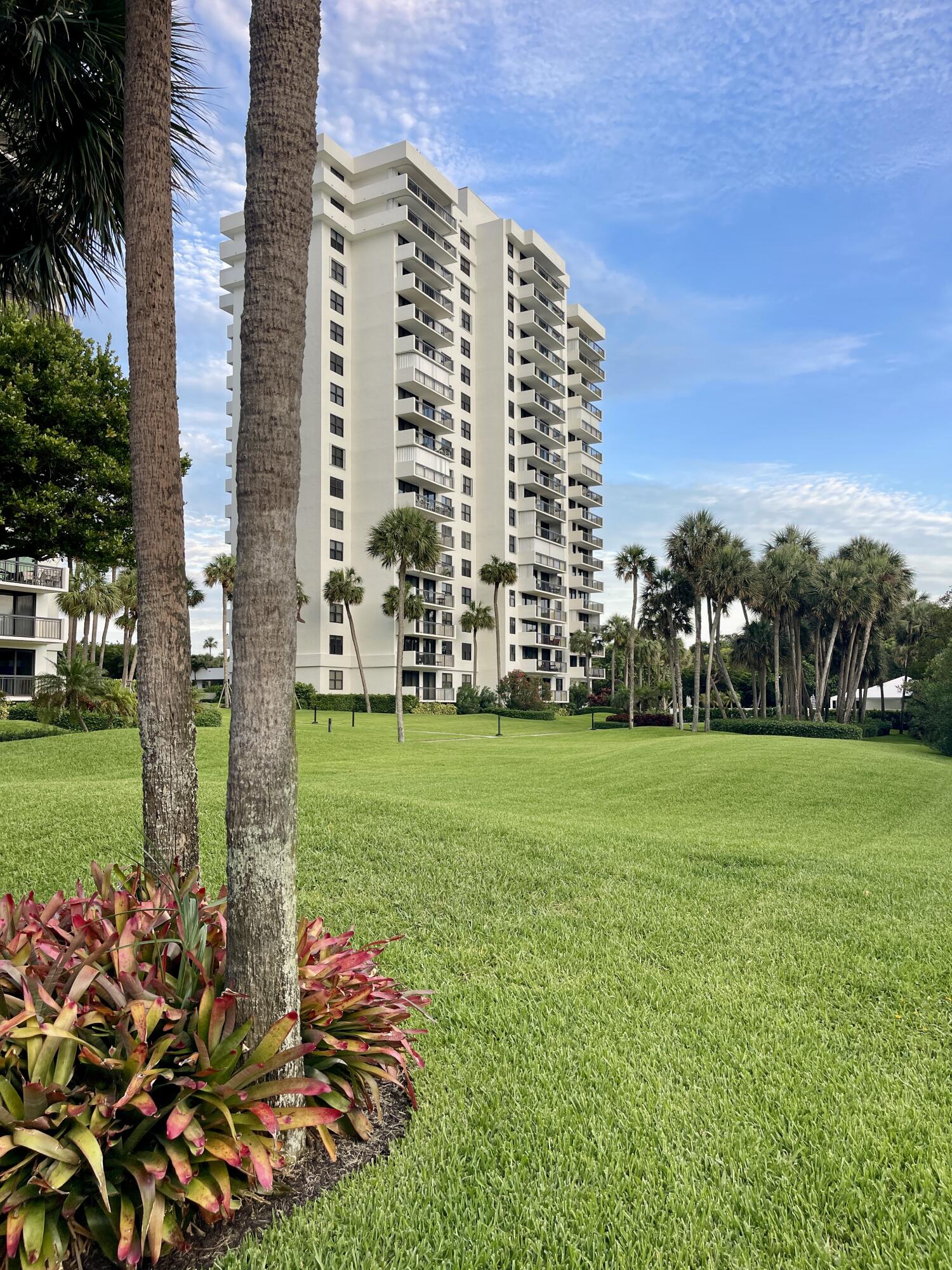 2001 N Ocean Boulevard 301, Boca Raton Unit: 301