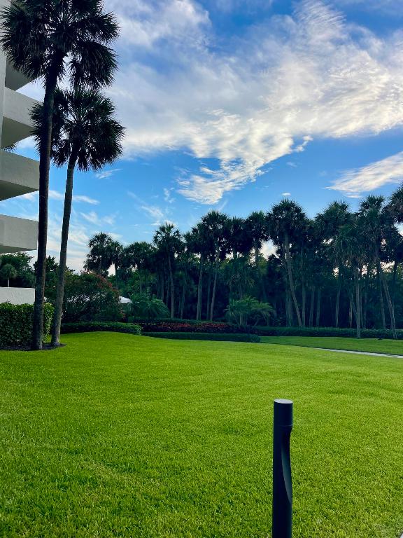 2001 N Ocean Boulevard 301, Boca Raton Unit: 301