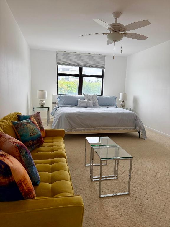 2001 N Ocean Boulevard 301, Boca Raton Unit: 301