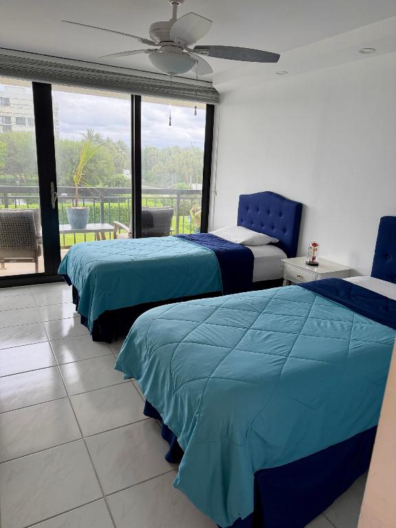 2001 N Ocean Boulevard 301, Boca Raton Unit: 301