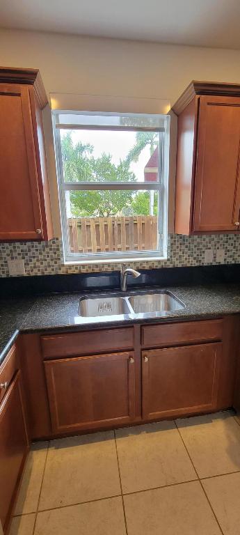 11357 NW 87th Lane, Doral