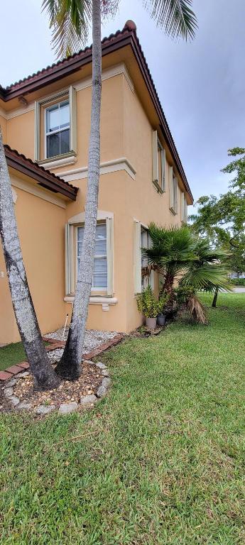 11357 NW 87th Lane, Doral