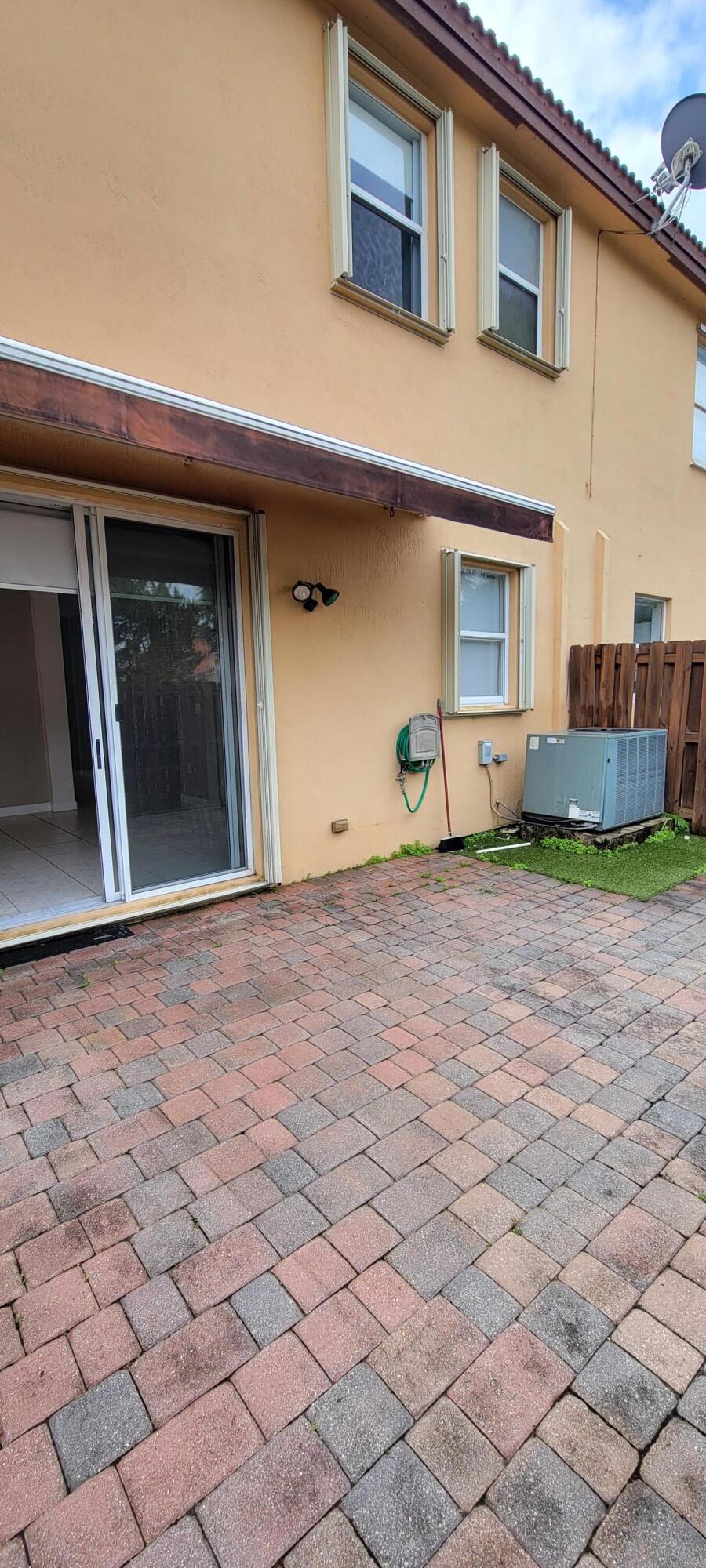 11357 NW 87th Lane, Doral