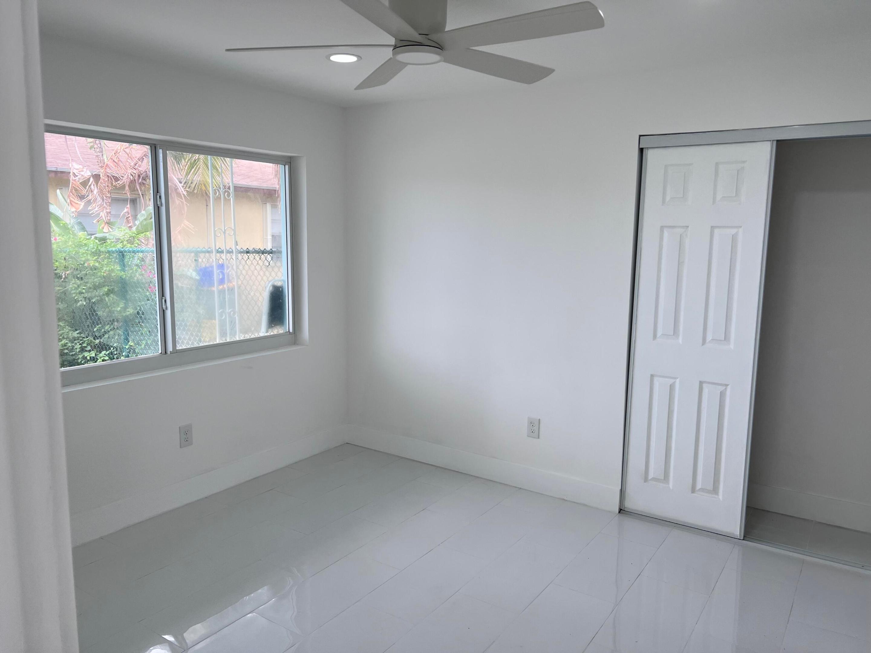 1015 S K Street 1 - Front Unit