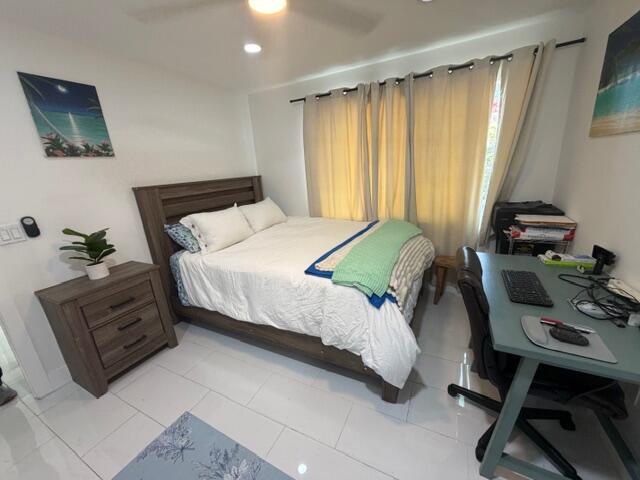 1015 S K Street 1 - Front Unit