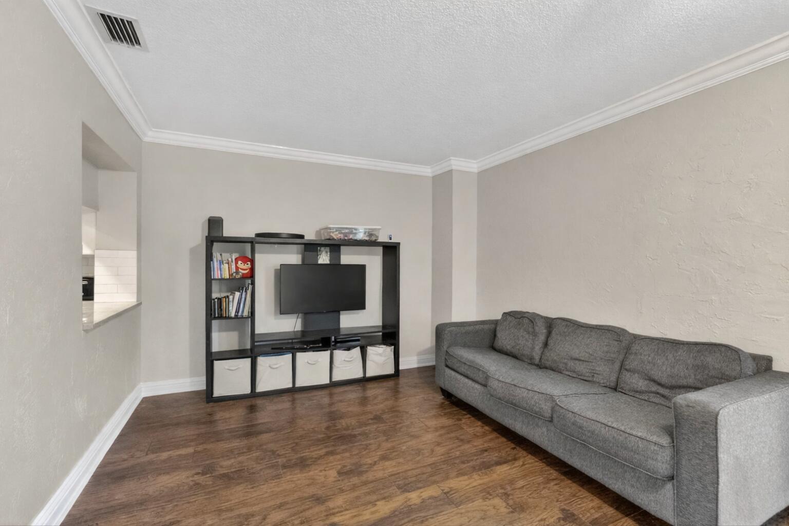 7101 NW 98th Terrace