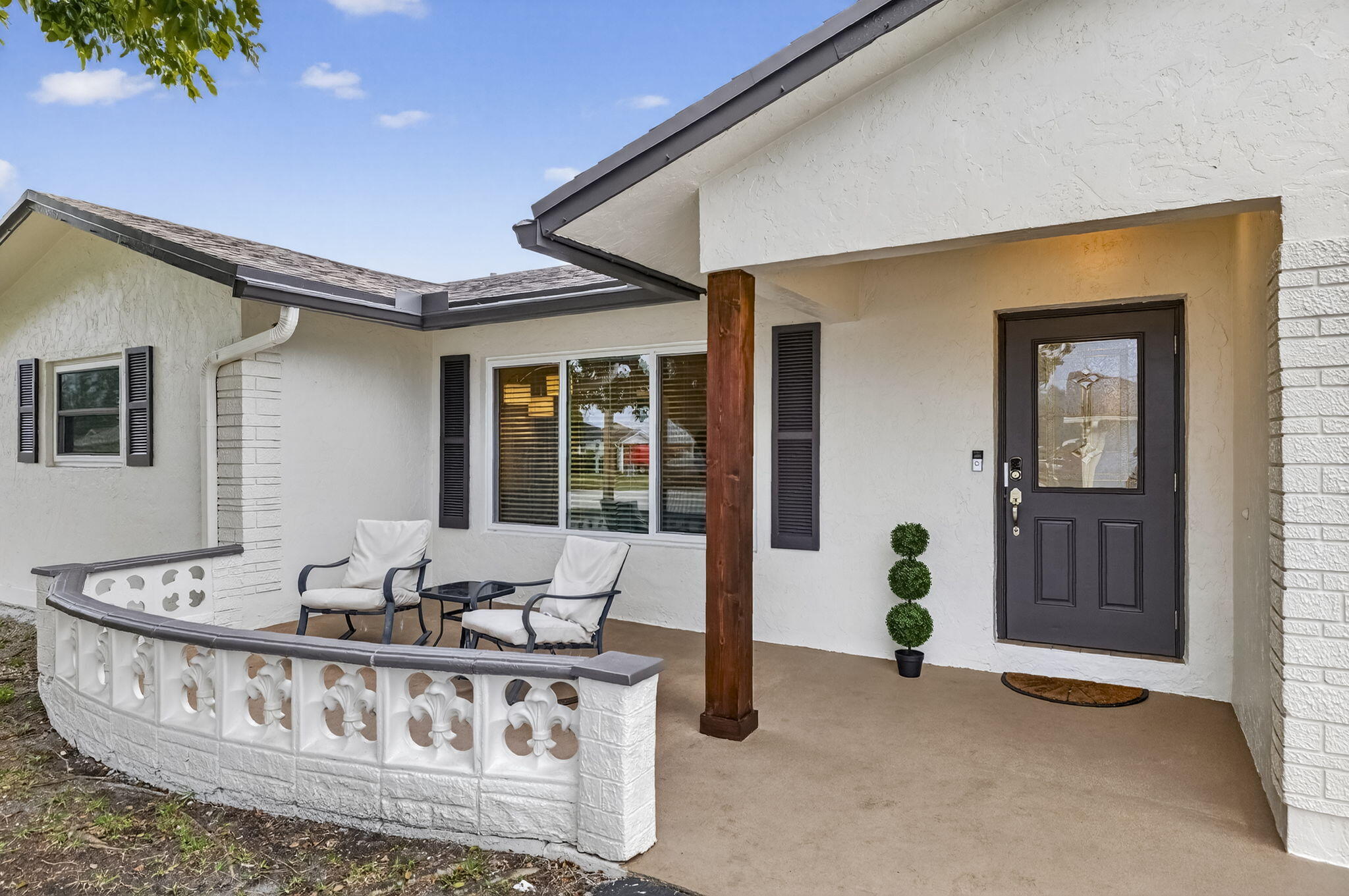 7101 NW 98th Terrace