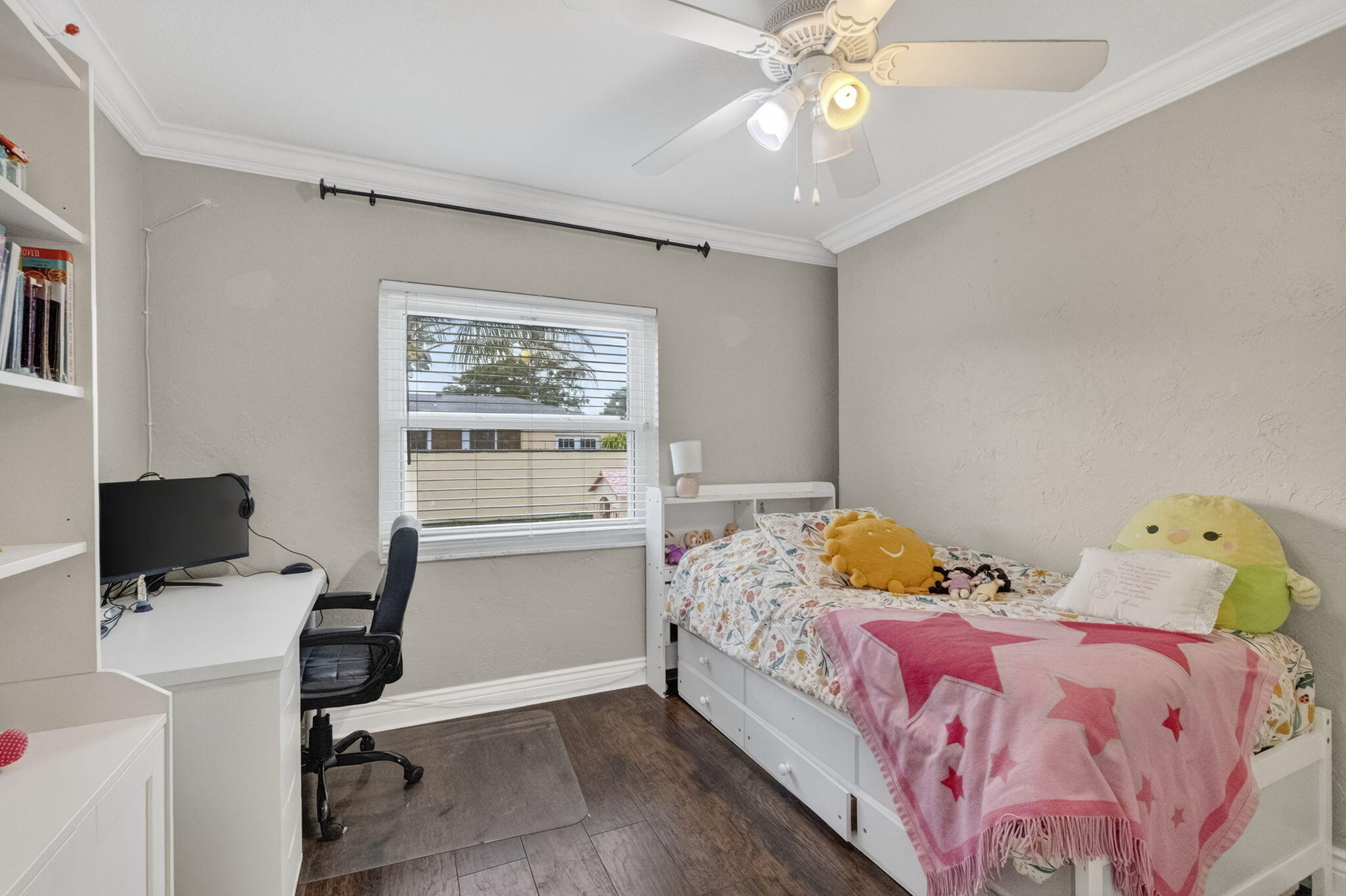 7101 NW 98th Terrace