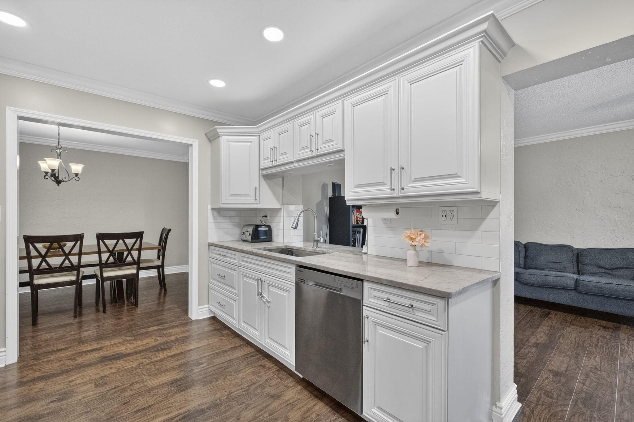 7101 NW 98th Terrace