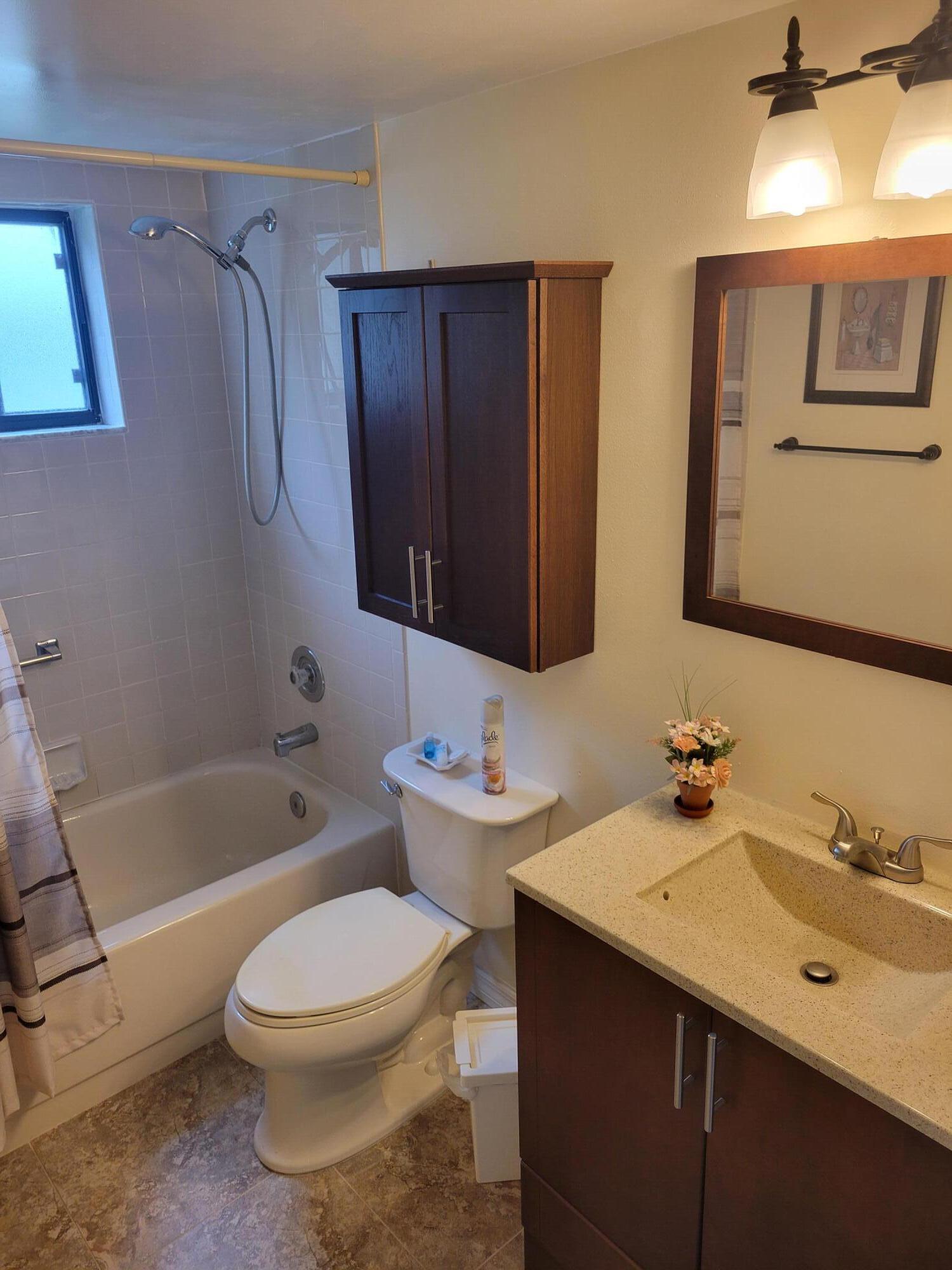 5130 Las Verdes Circle 207