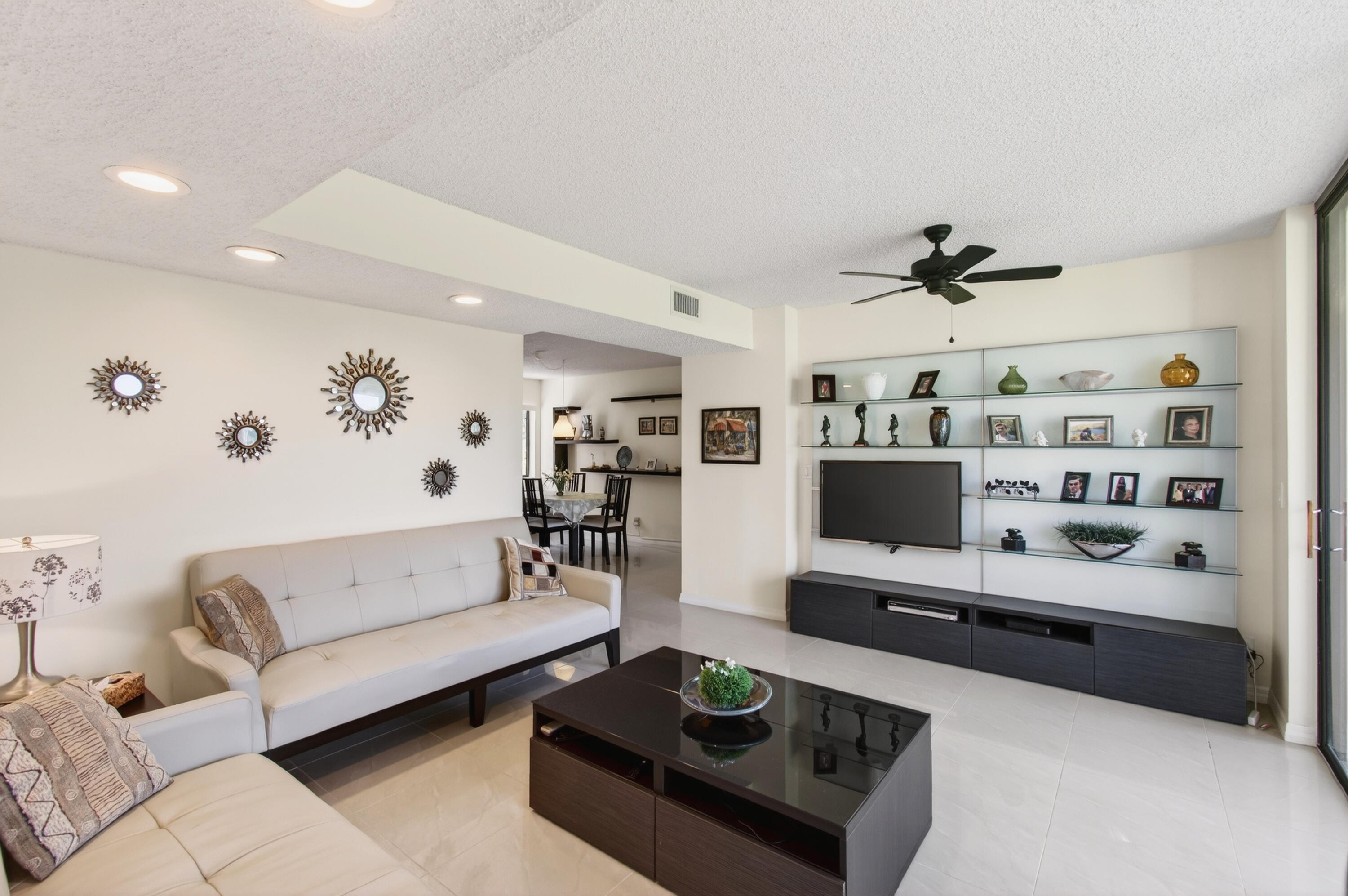 5130 Las Verdes Circle 207