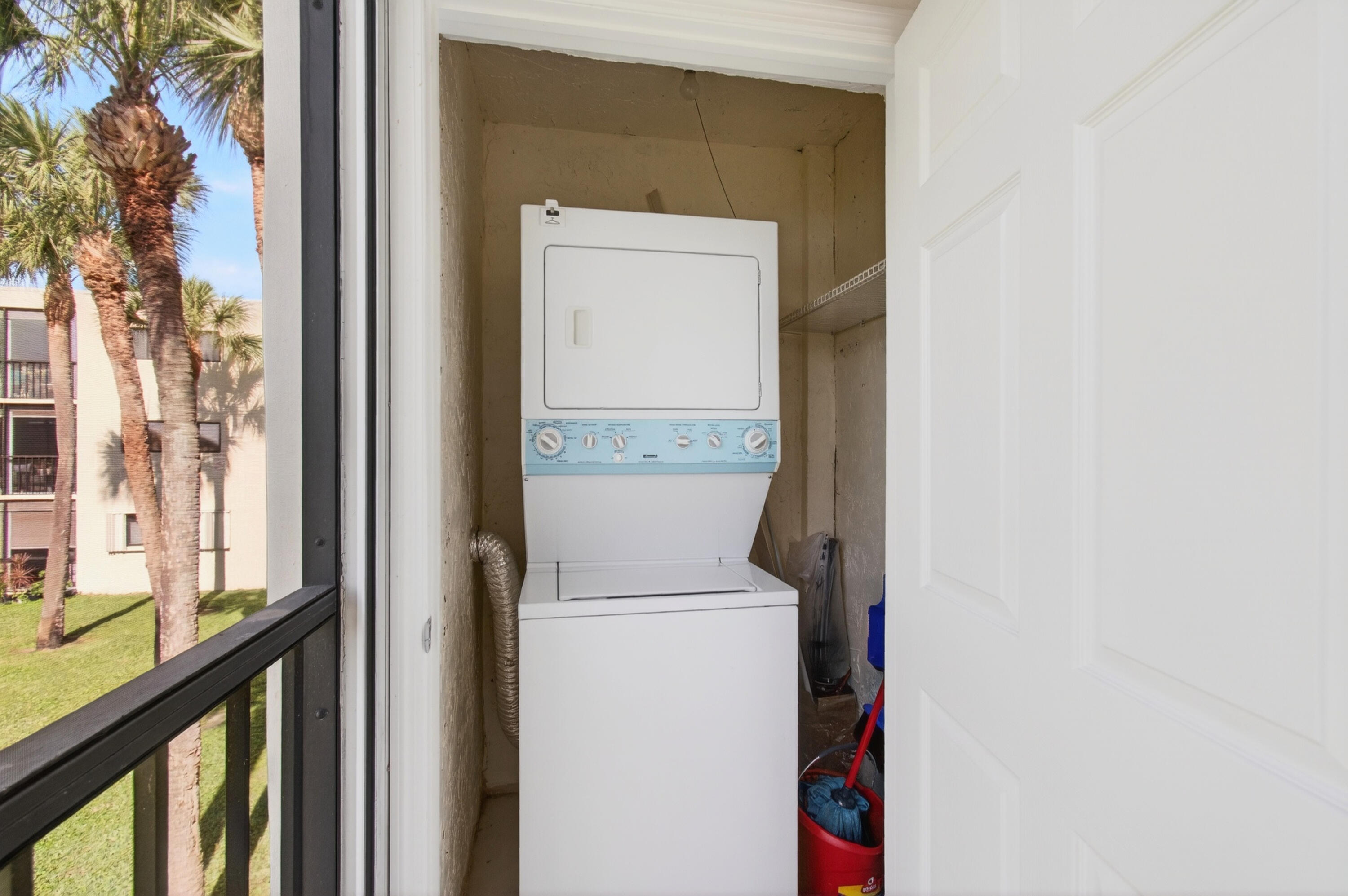 5130 Las Verdes Circle 207