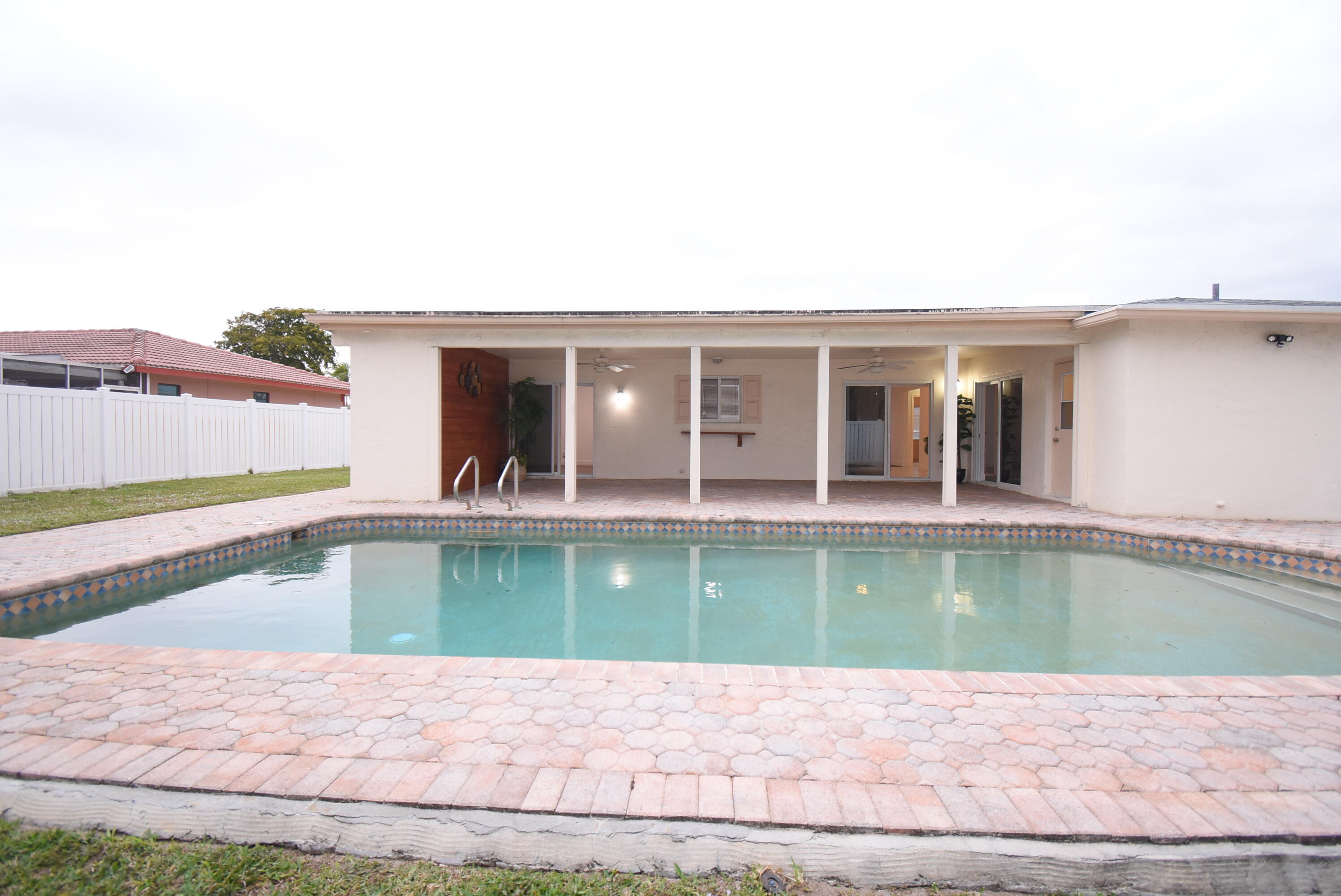 22465 Labrador Street