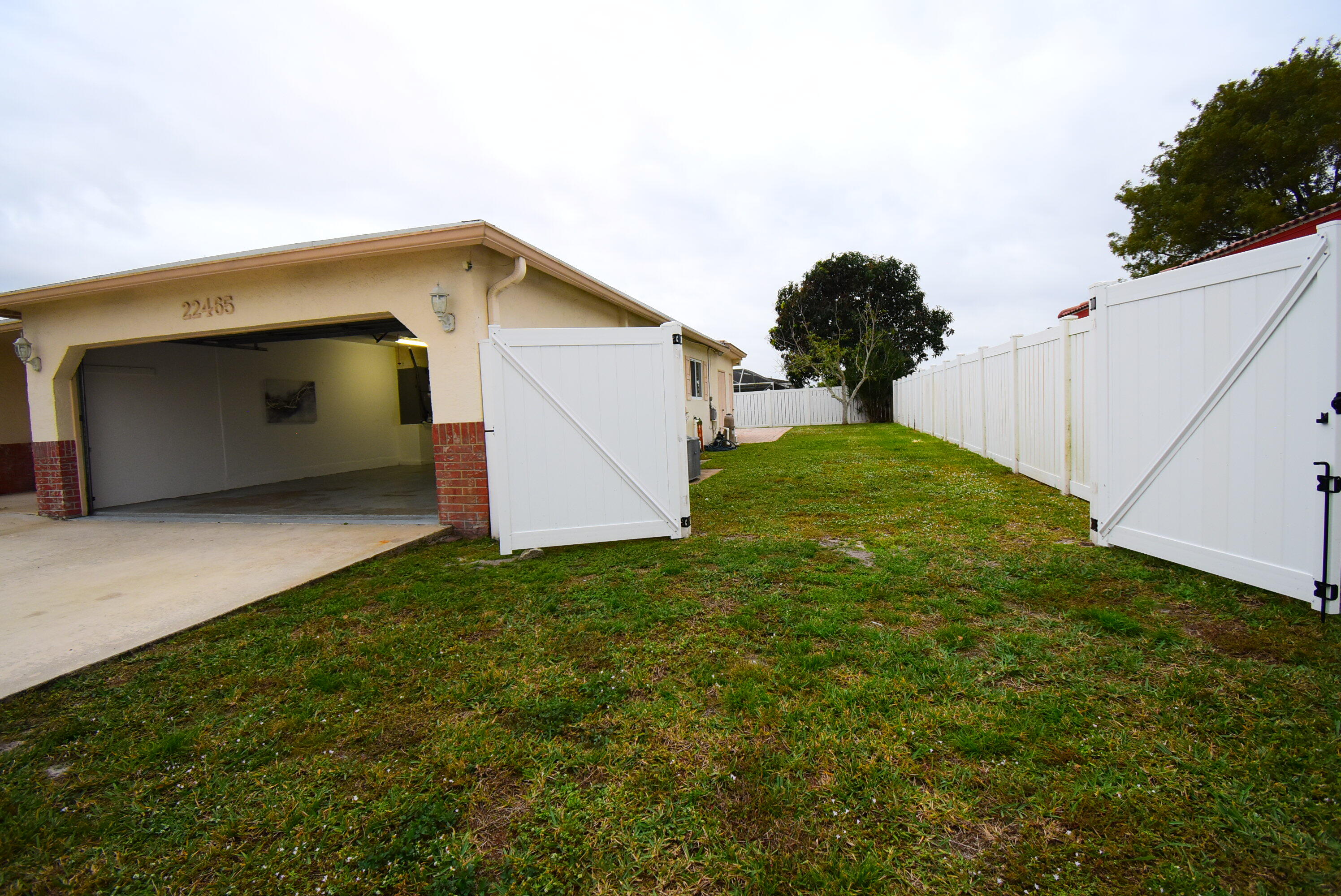 22465 Labrador Street