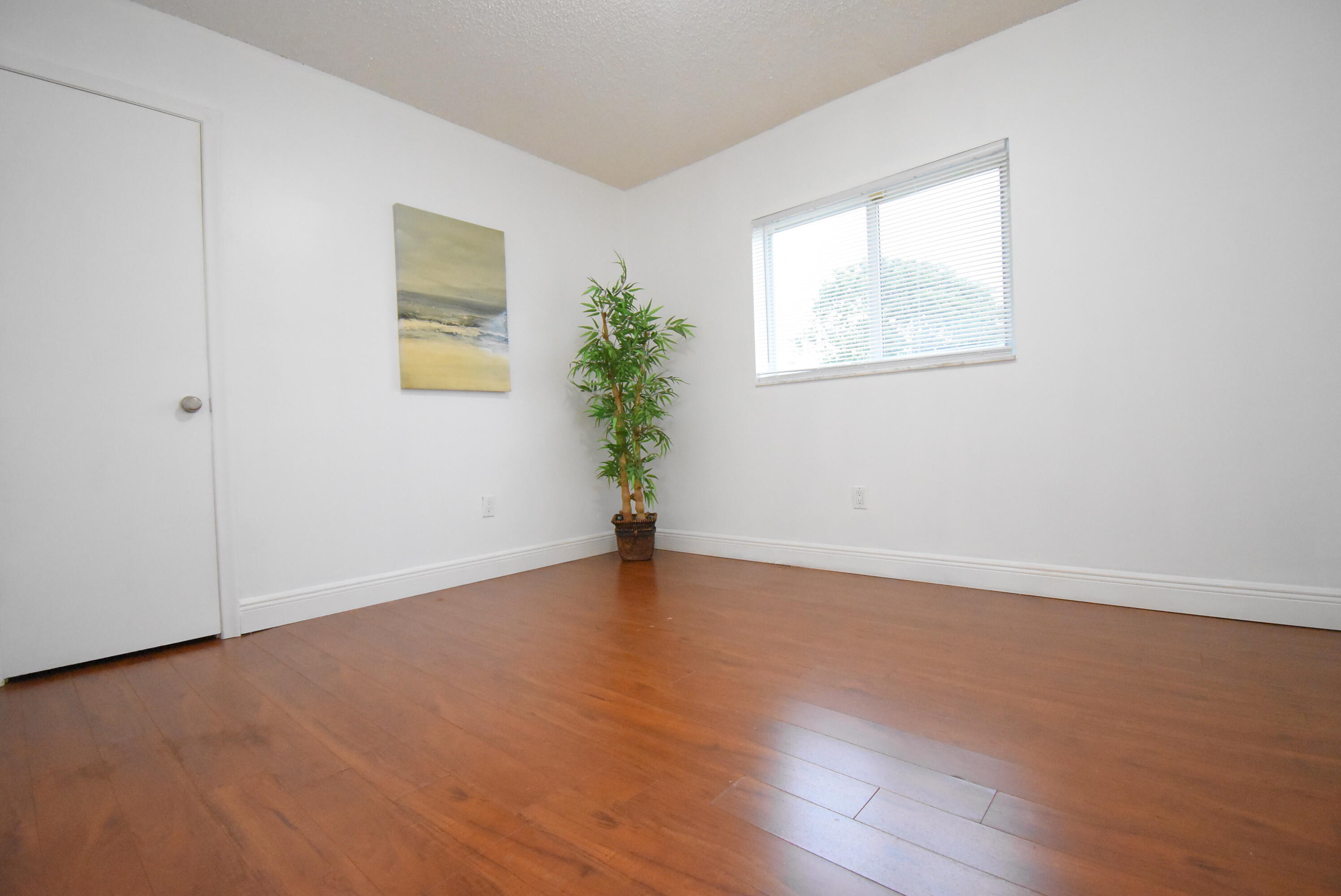 22465 Labrador Street