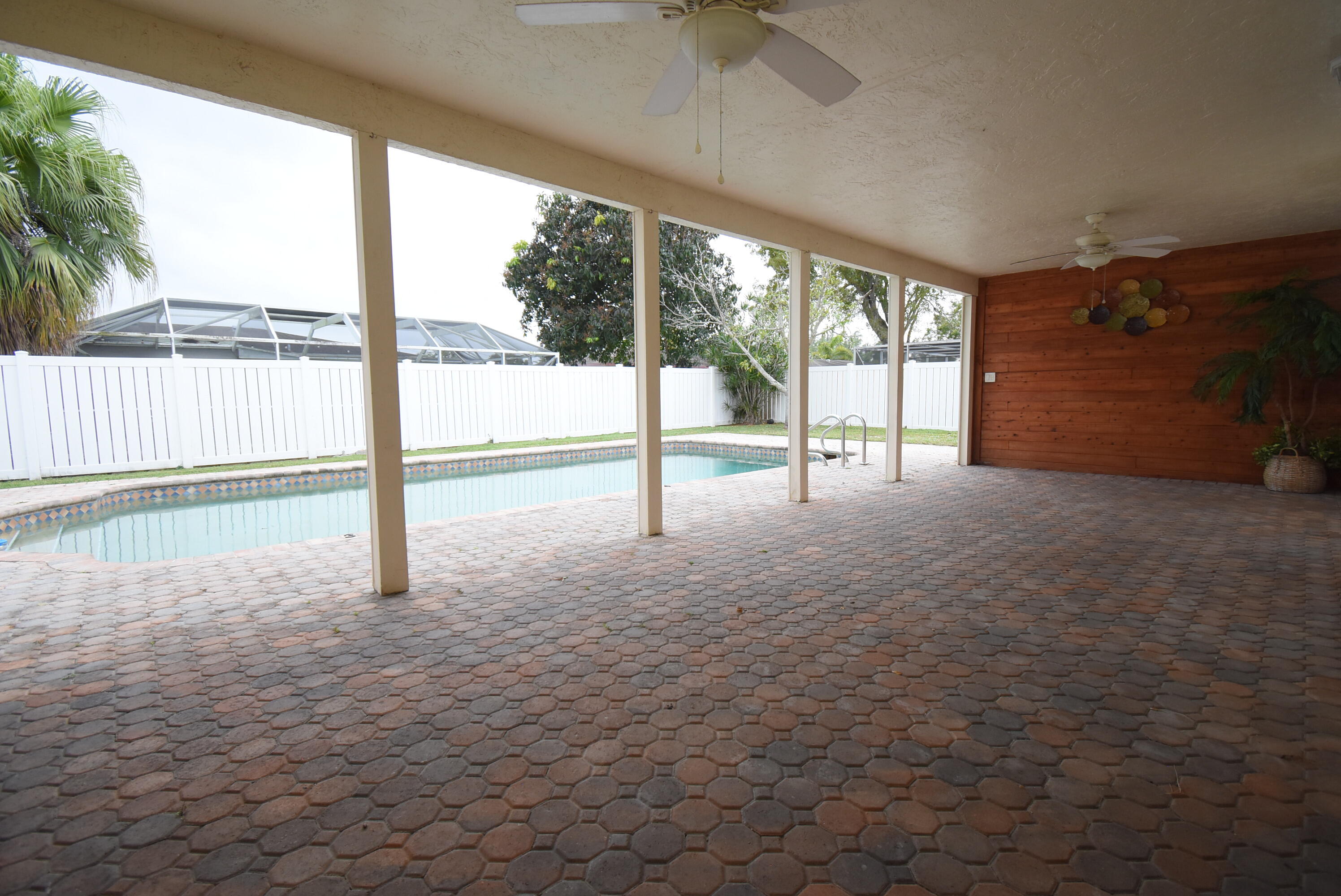 22465 Labrador Street