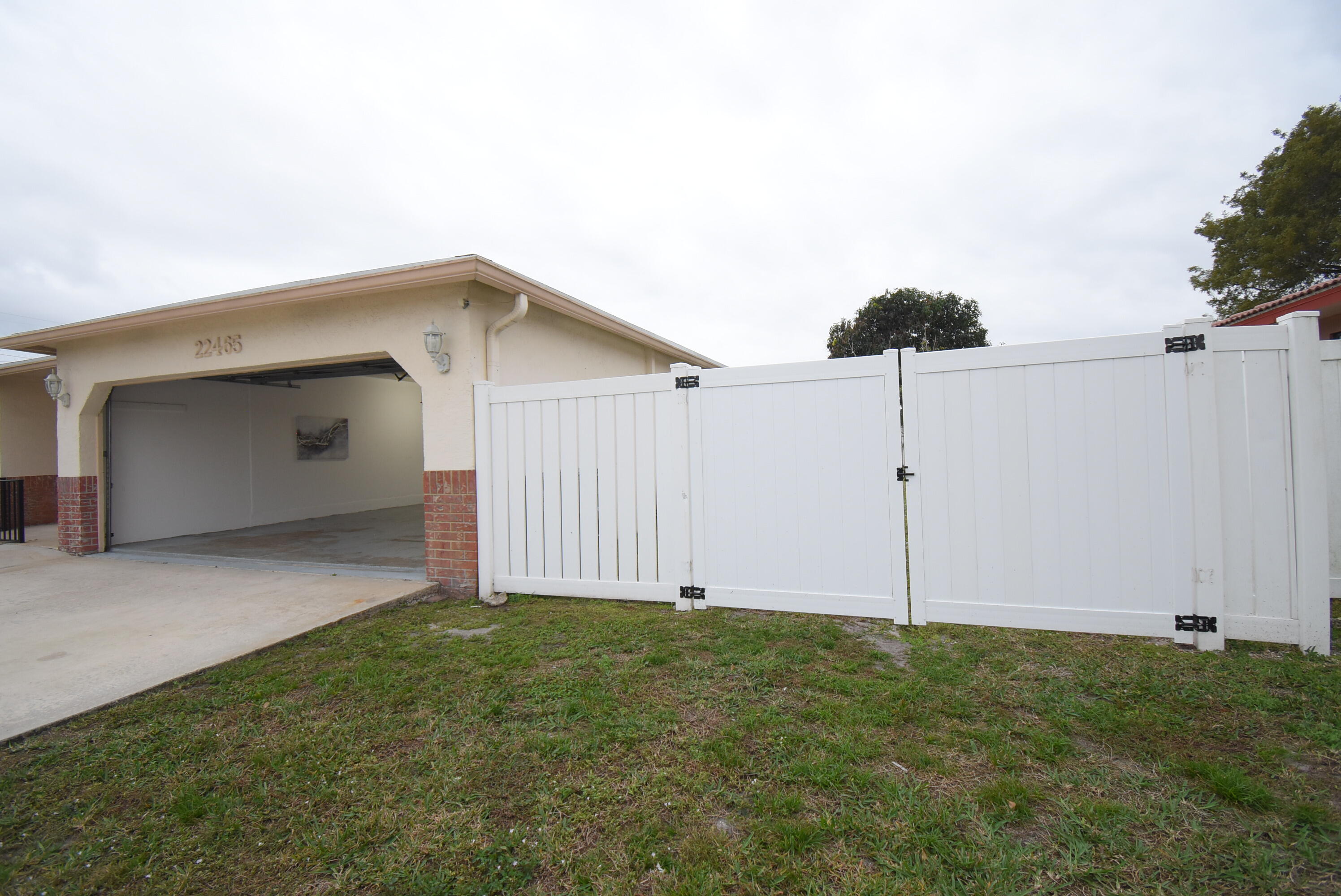 22465 Labrador Street