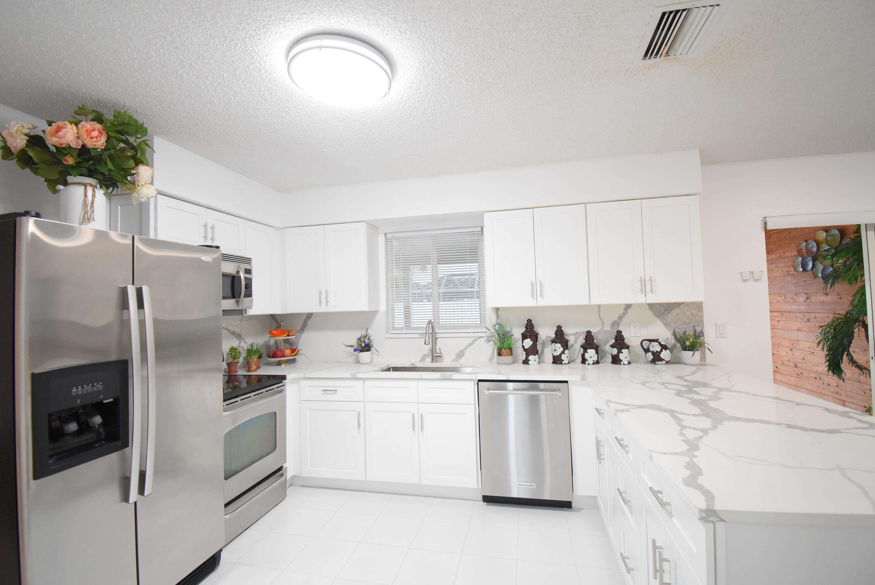 22465 Labrador Street