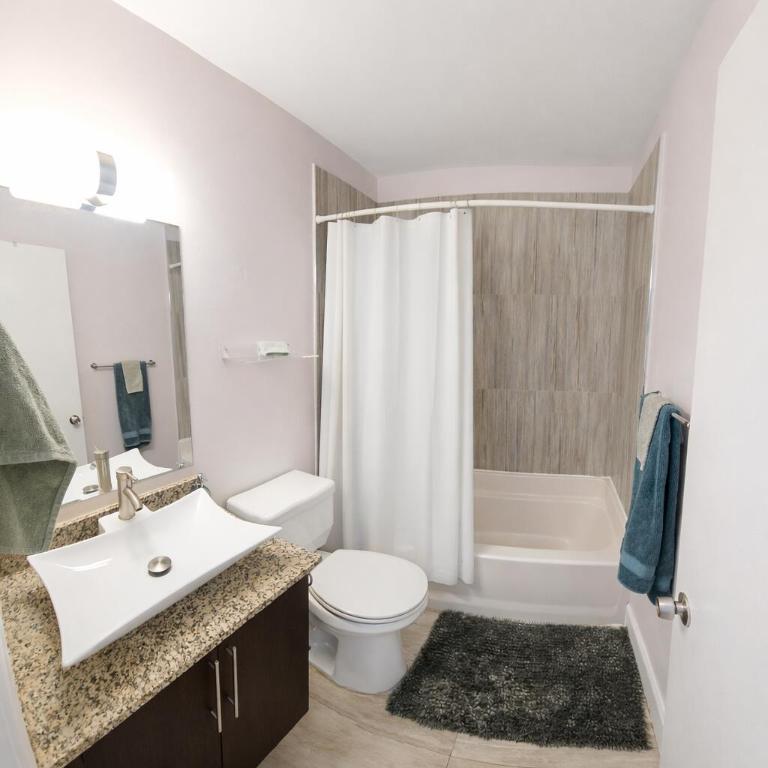 11596 NW 45th Street 4