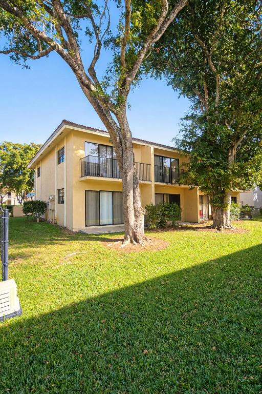 11596 NW 45th Street 4