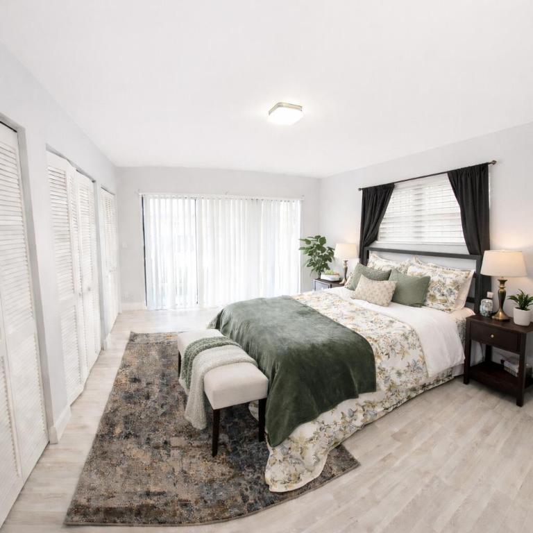 11596 NW 45th Street 4