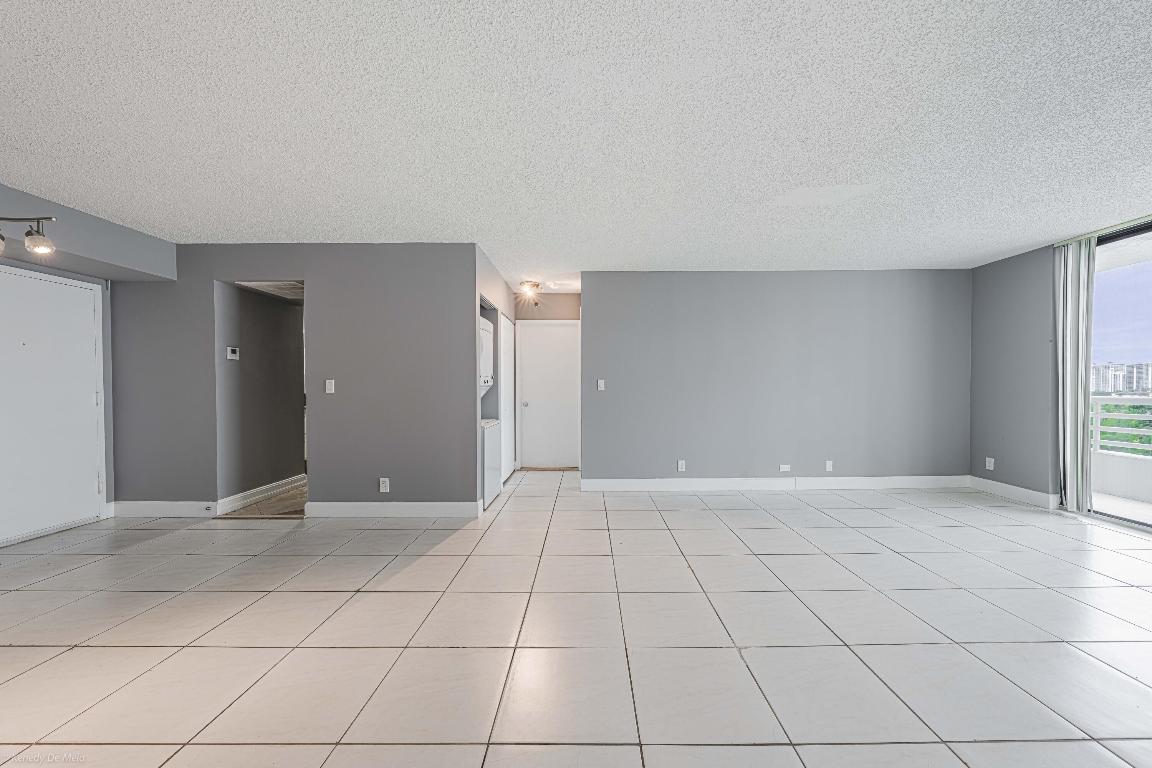 3300 NE 192 Street 1108