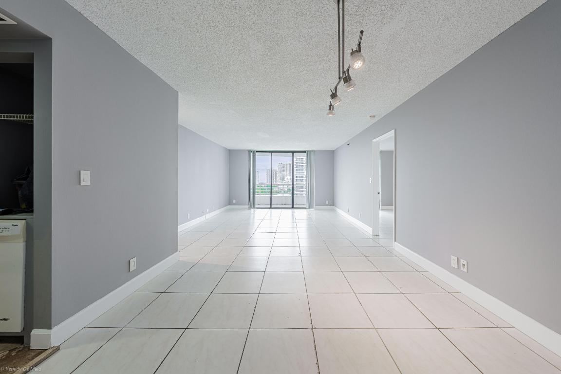 3300 NE 192 Street 1108