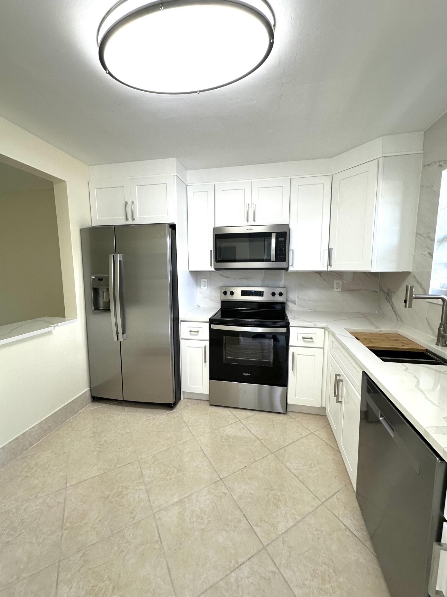 9440 SW 8th Street 109