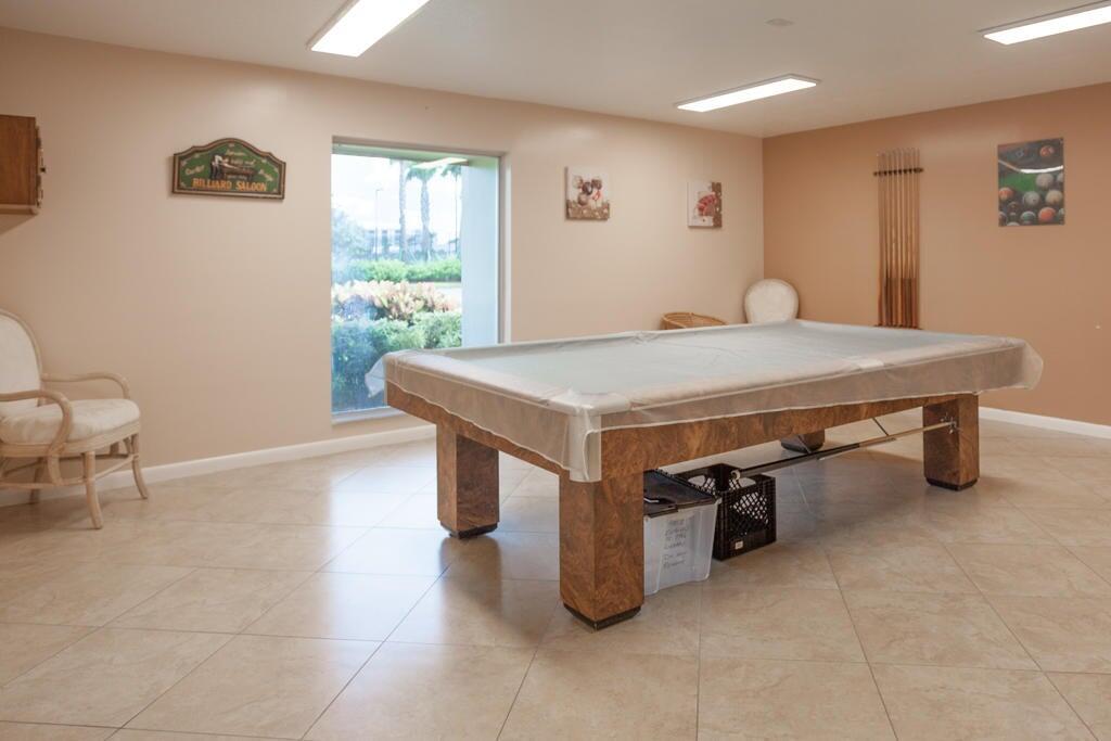 8 Willowbrook Lane 208