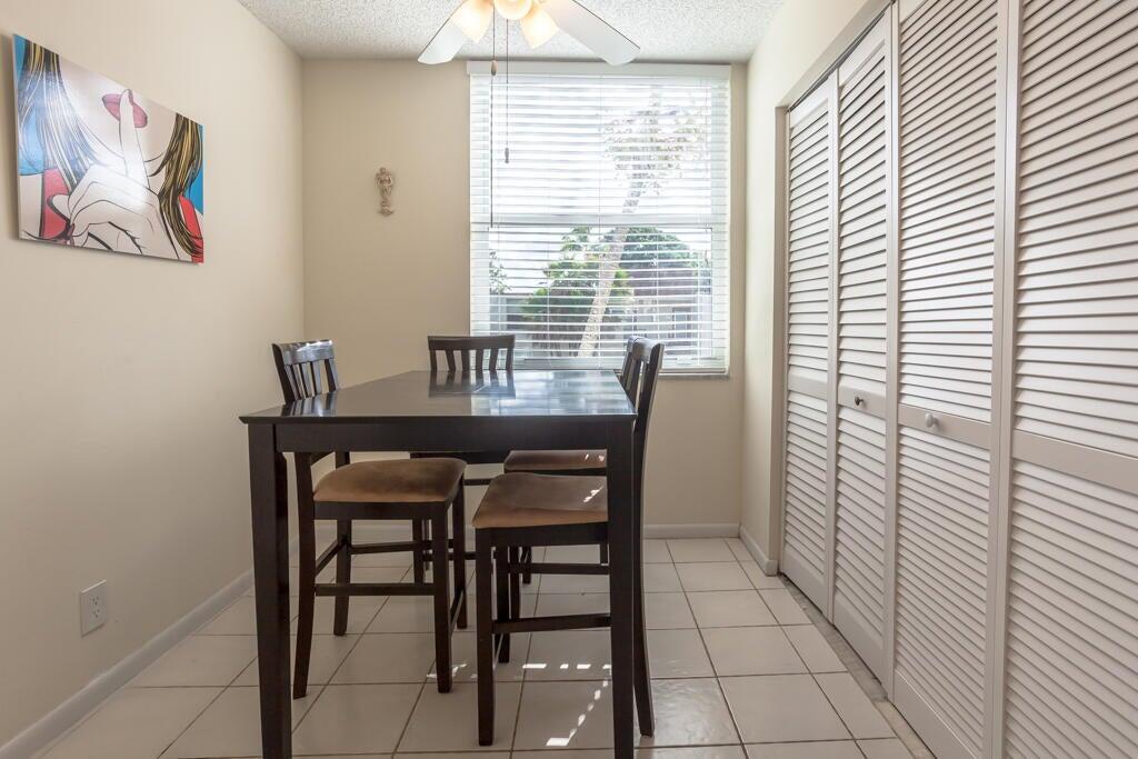 8 Willowbrook Lane 208