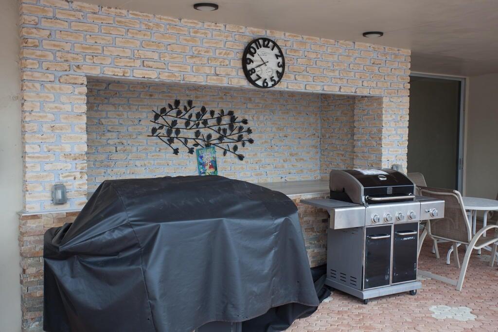 8 Willowbrook Lane 208